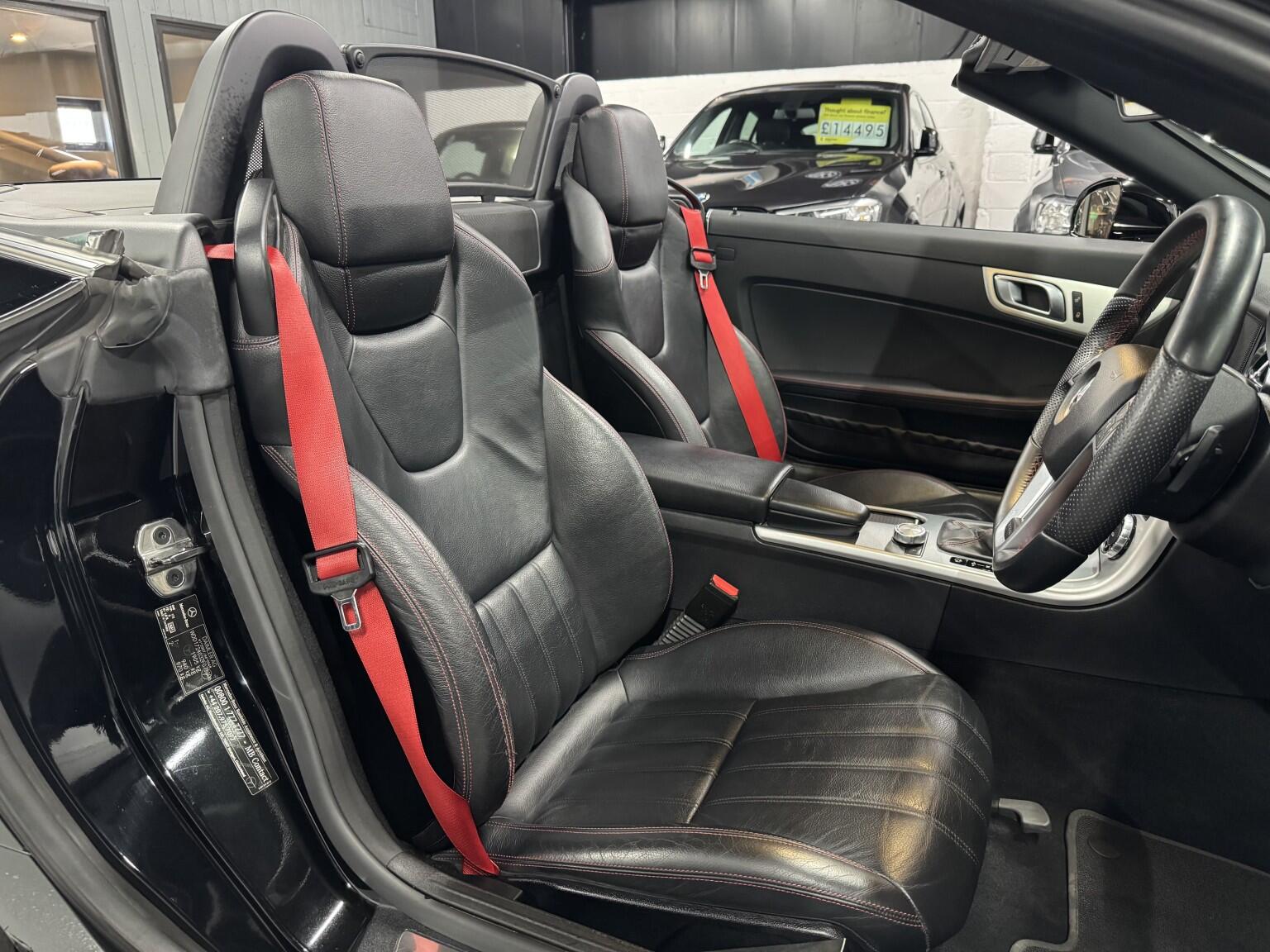 Mercedes-Benz SLK view 16
