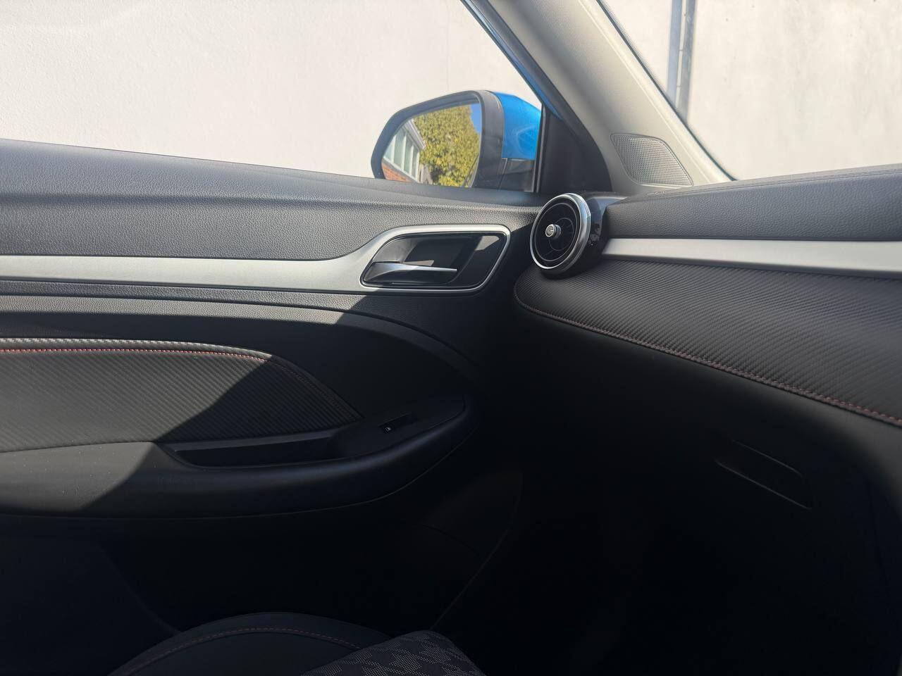 MG ZS view 36