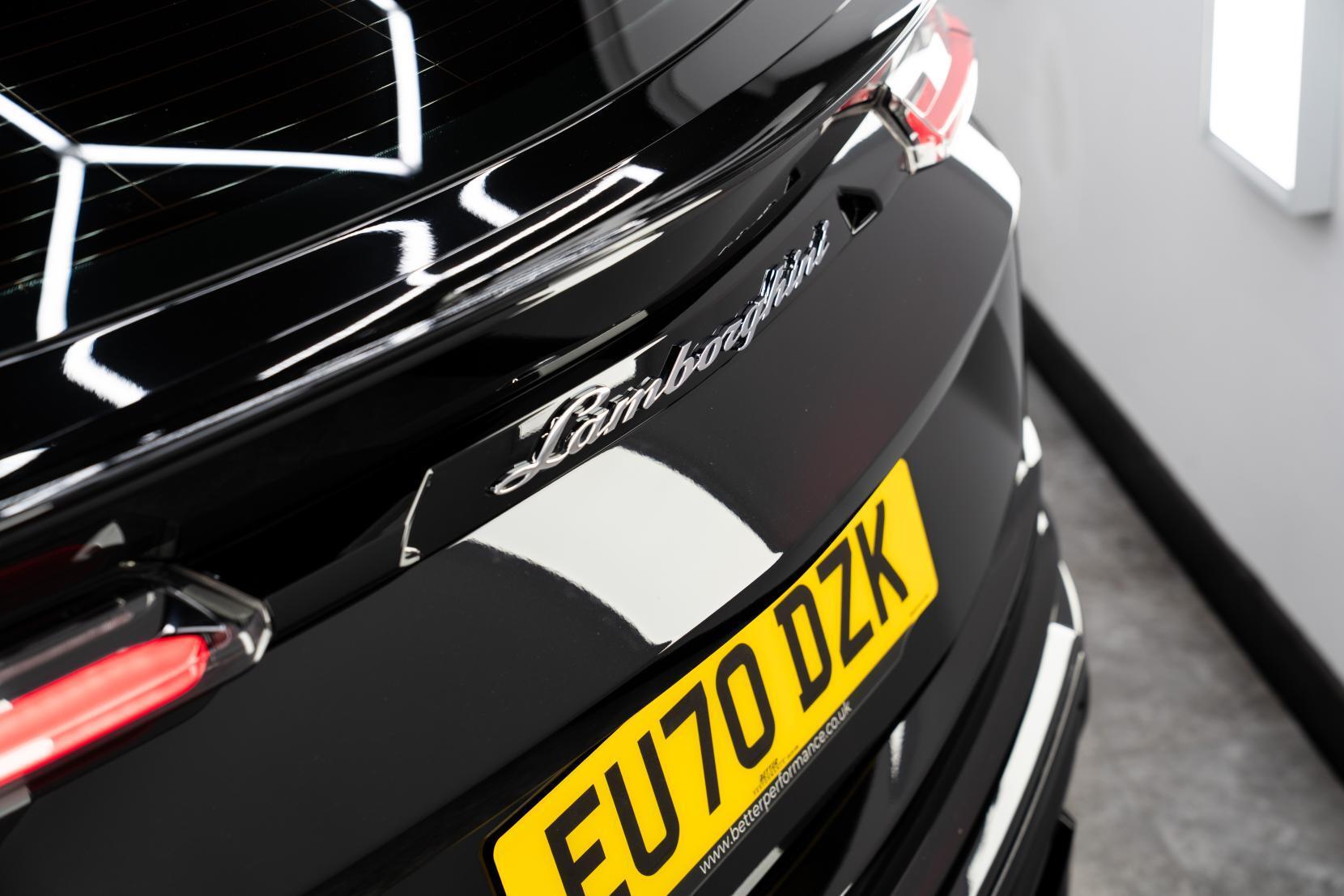 Lamborghini Urus view 28