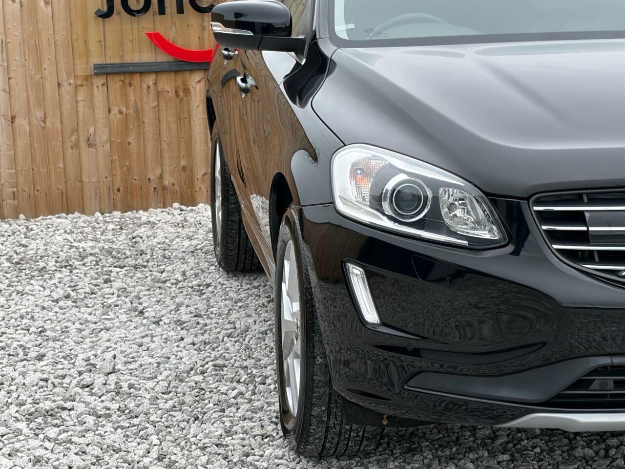 Volvo XC60 view 6