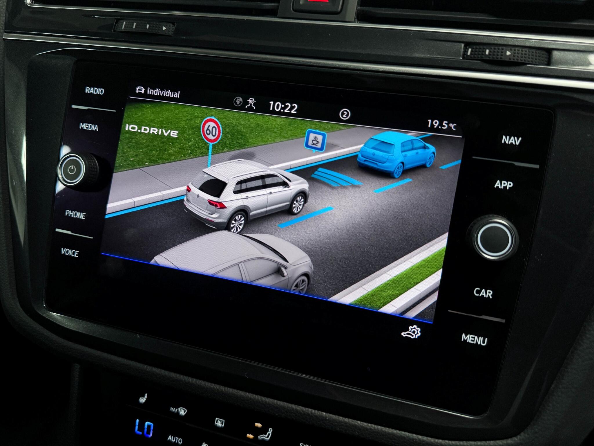 Volkswagen Tiguan view 50
