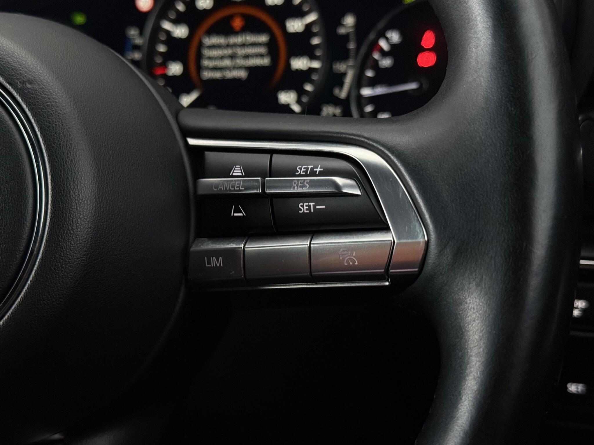 Mazda Mazda3 view 15
