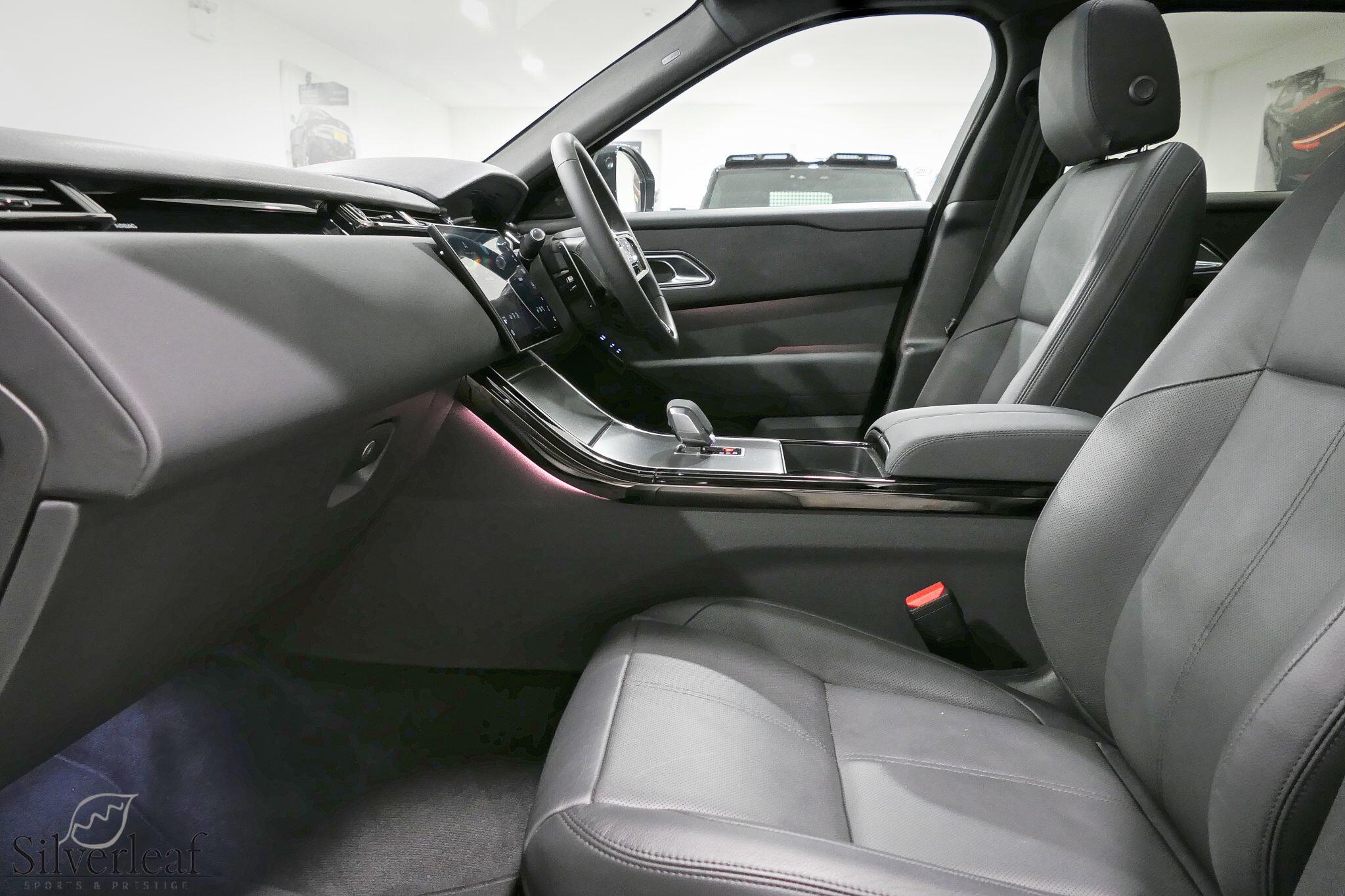 Land Rover Range Rover Velar view 5