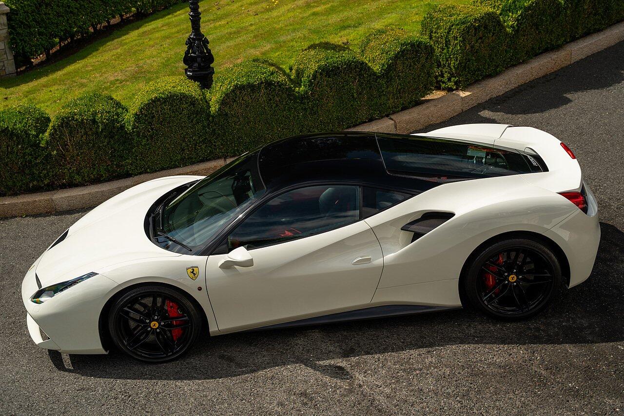 Ferrari 488 view 94