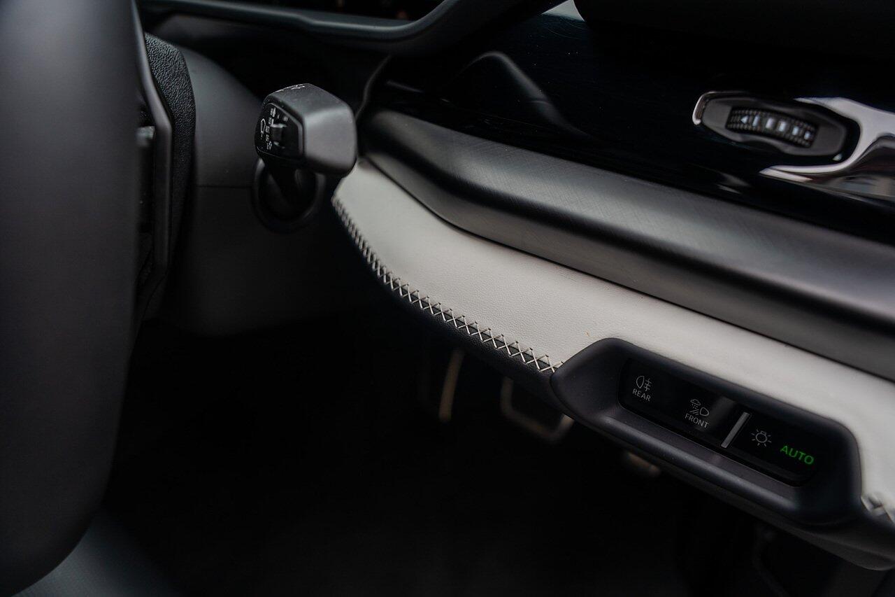 Lamborghini Urus view 66