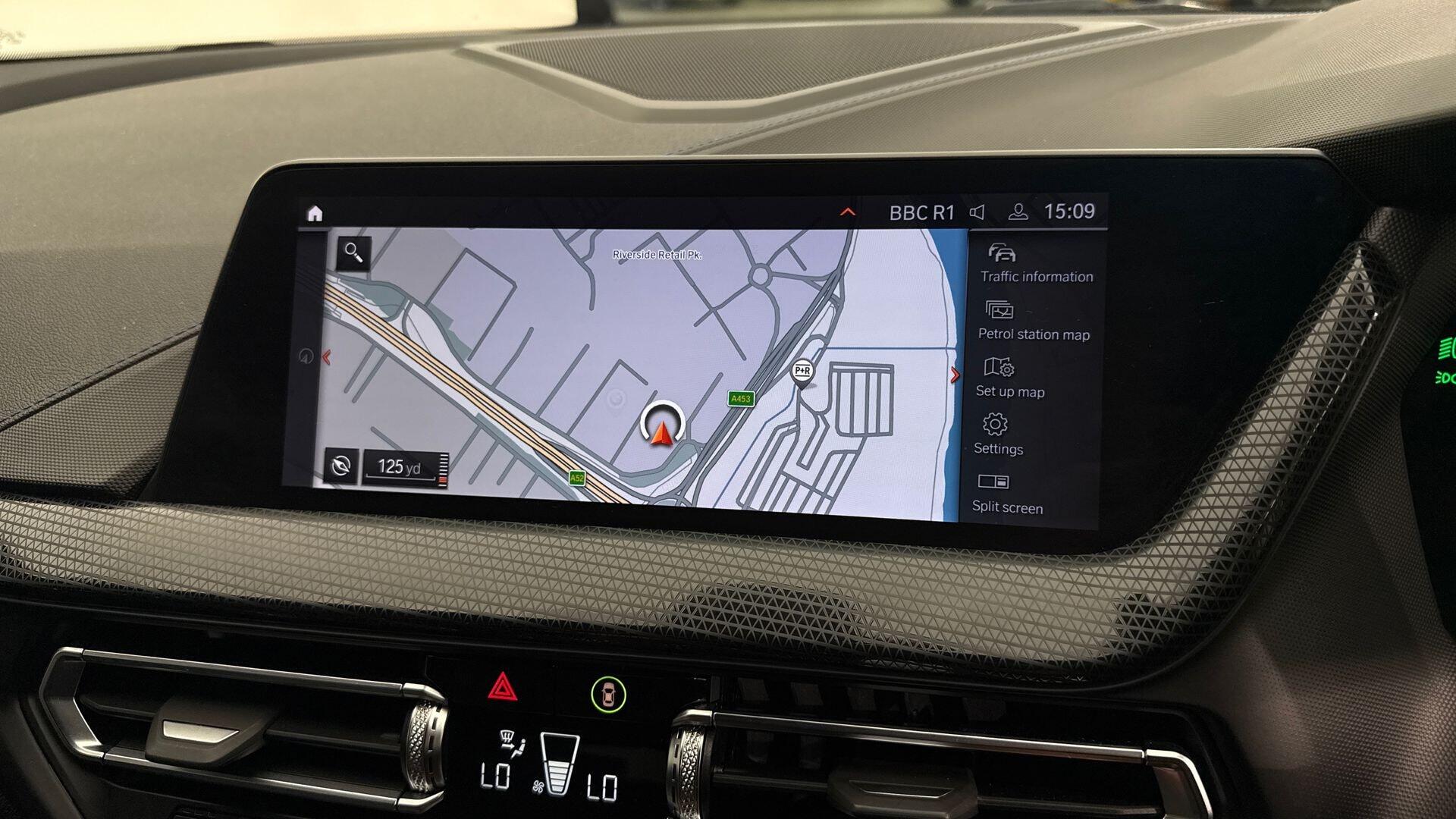 BMW 1 Series view 26