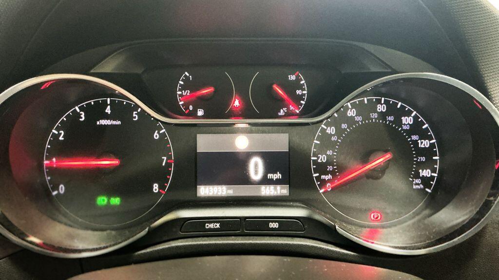 Vauxhall Crossland X view 11