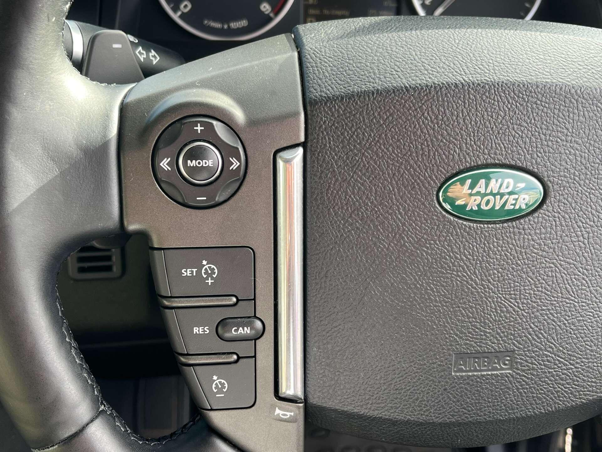 Land Rover Discovery view 16
