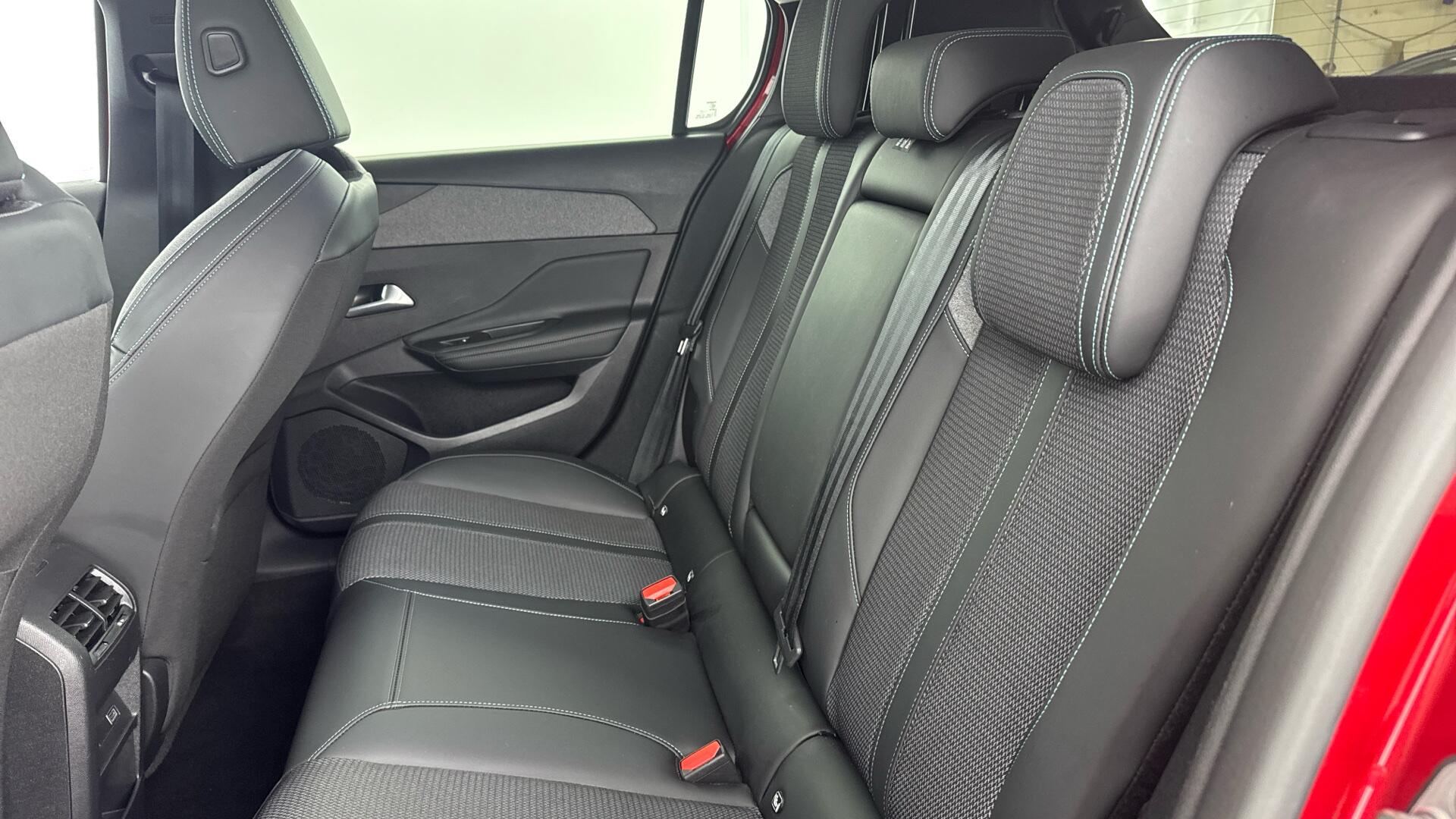 Peugeot 308 view 14