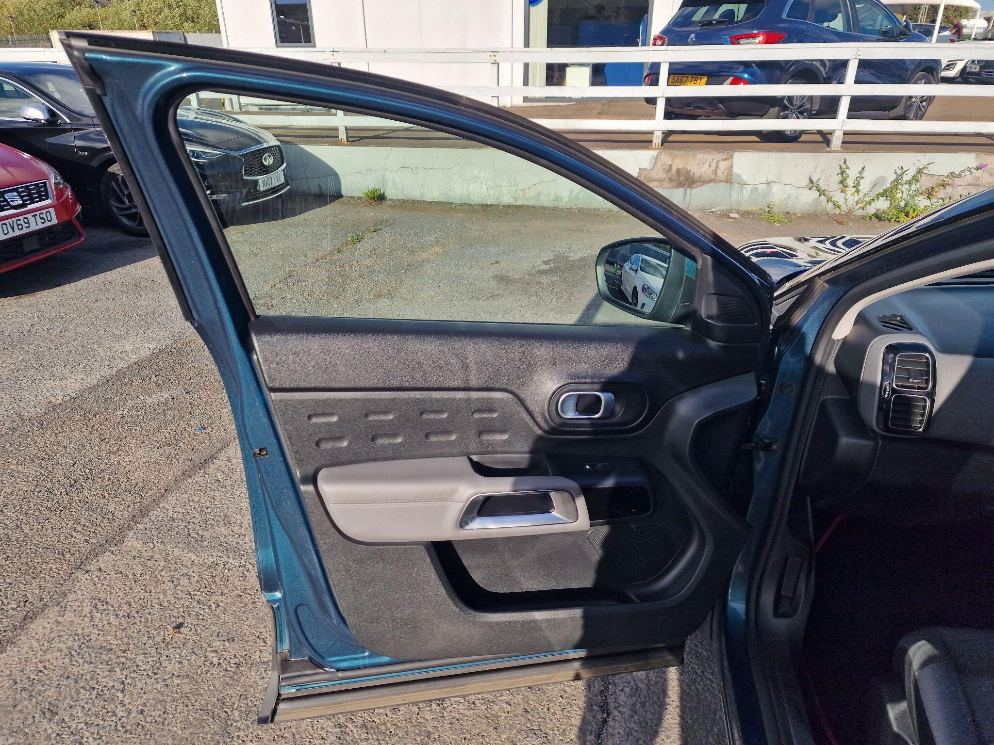 Citroen C5 Aircross view 24