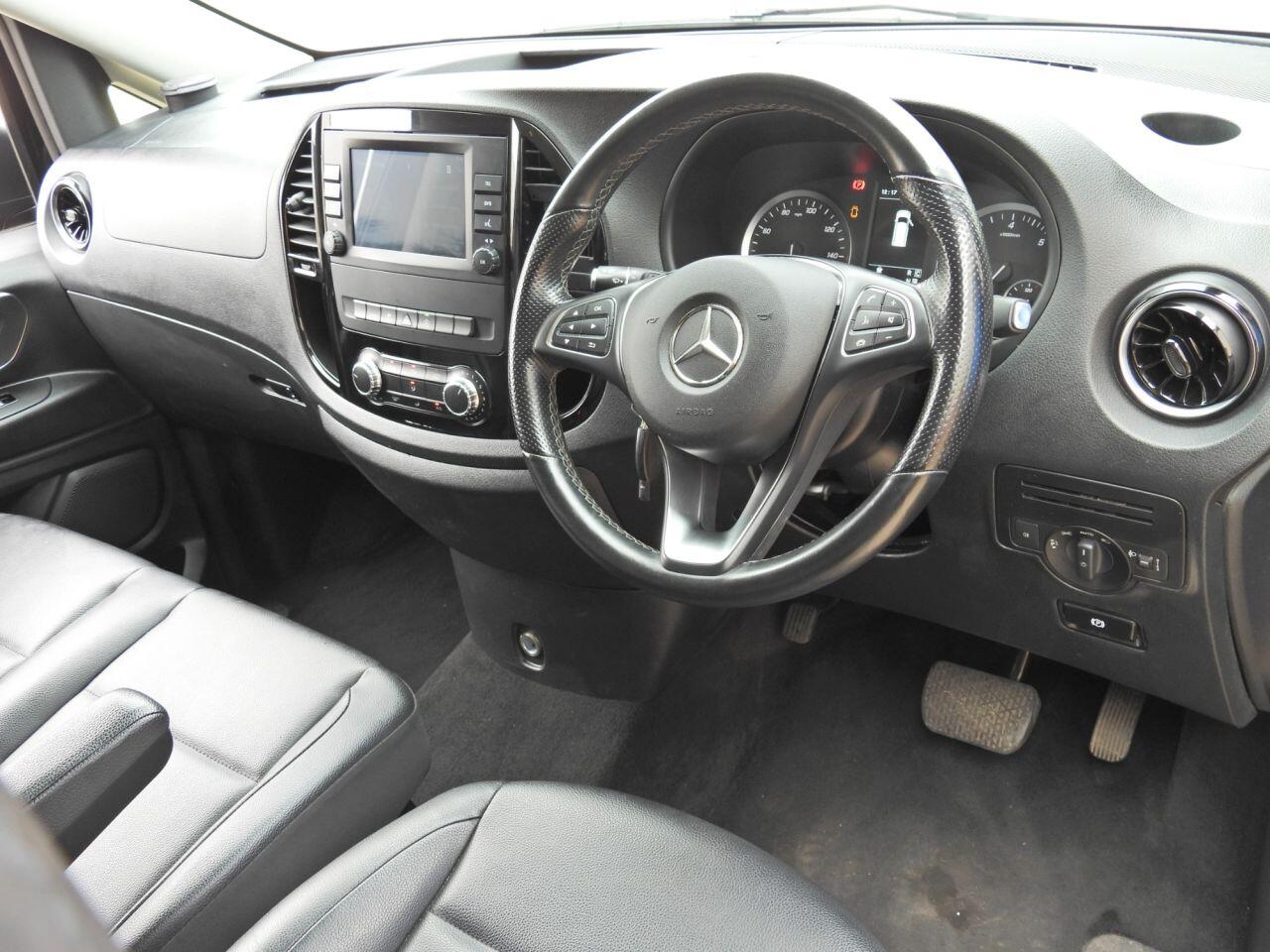 Mercedes-Benz Vito view 33