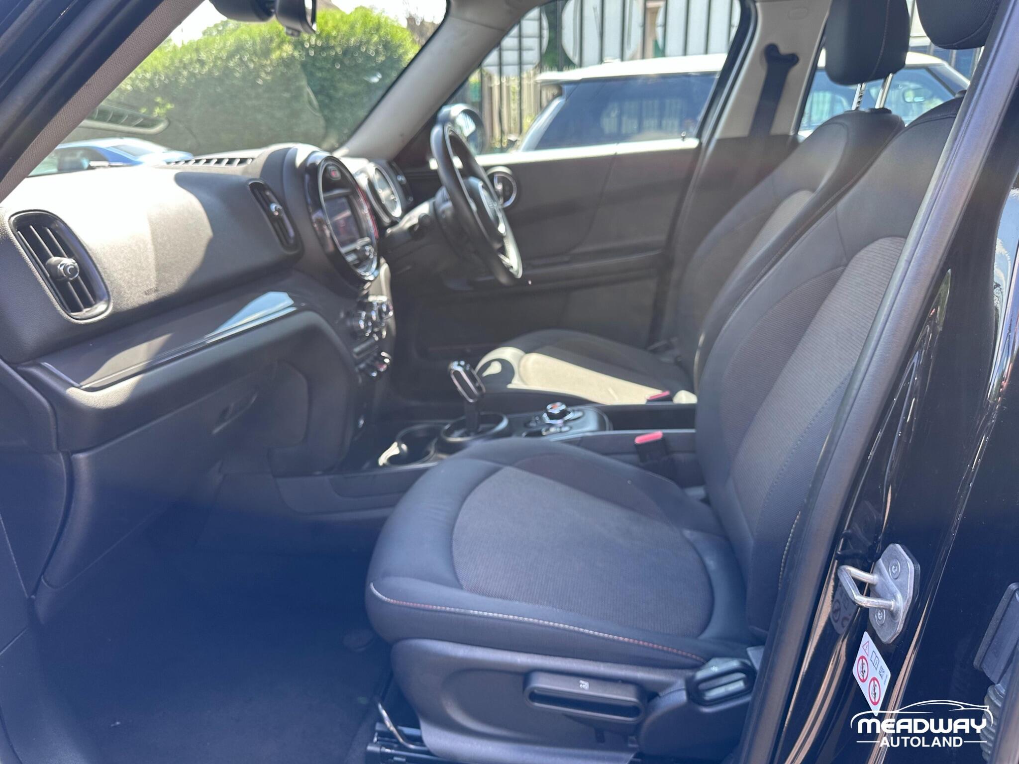 Mini Countryman view 40