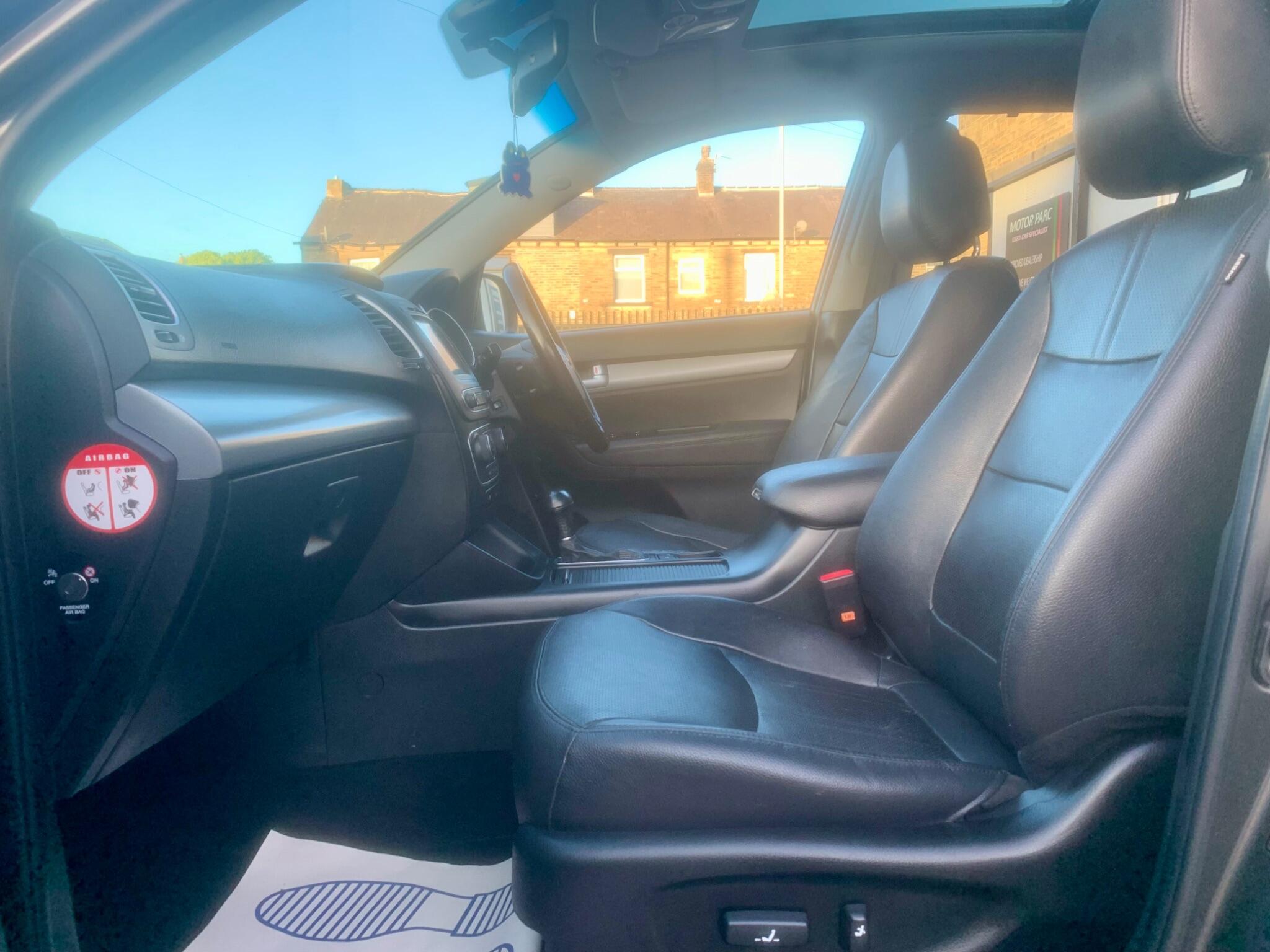 Kia Sorento view 25