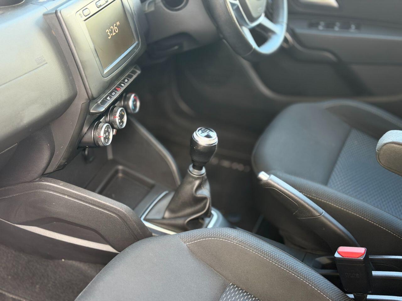Dacia Duster view 96