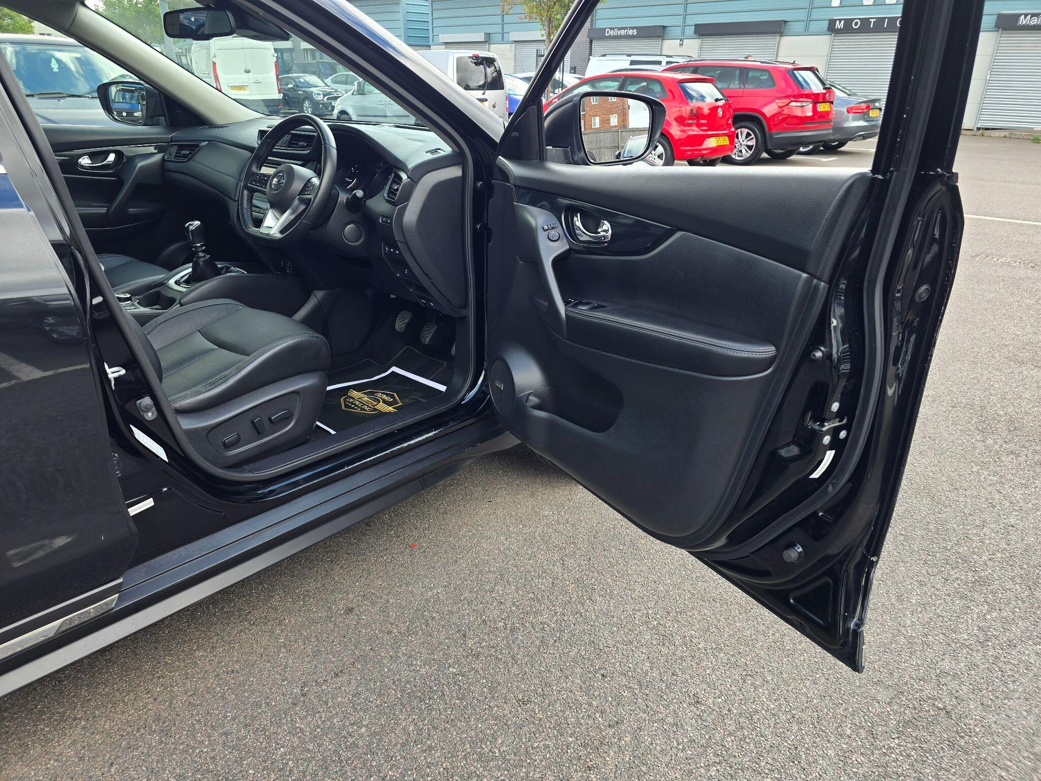 Nissan X-Trail view 44