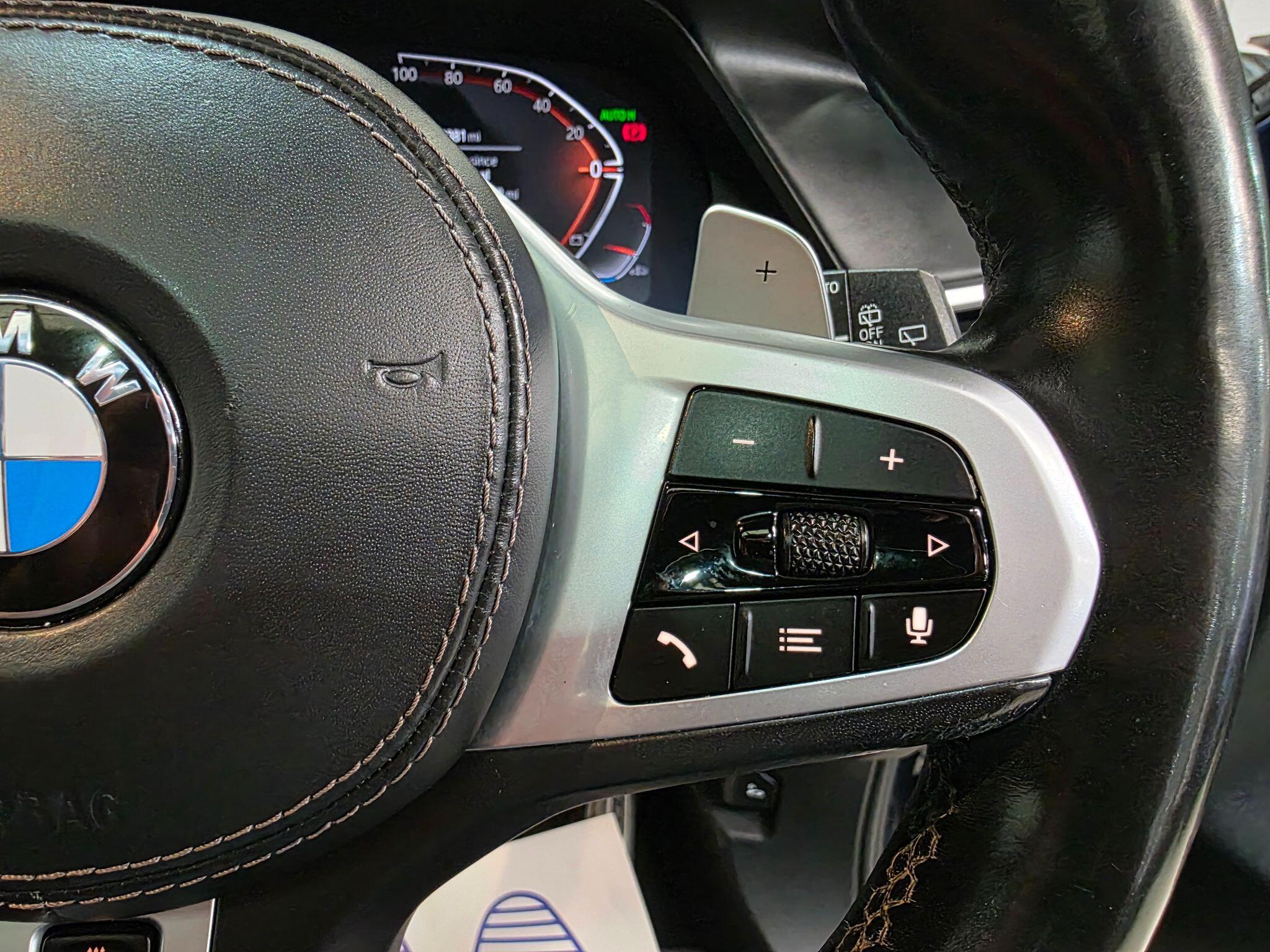 BMW X7 view 30