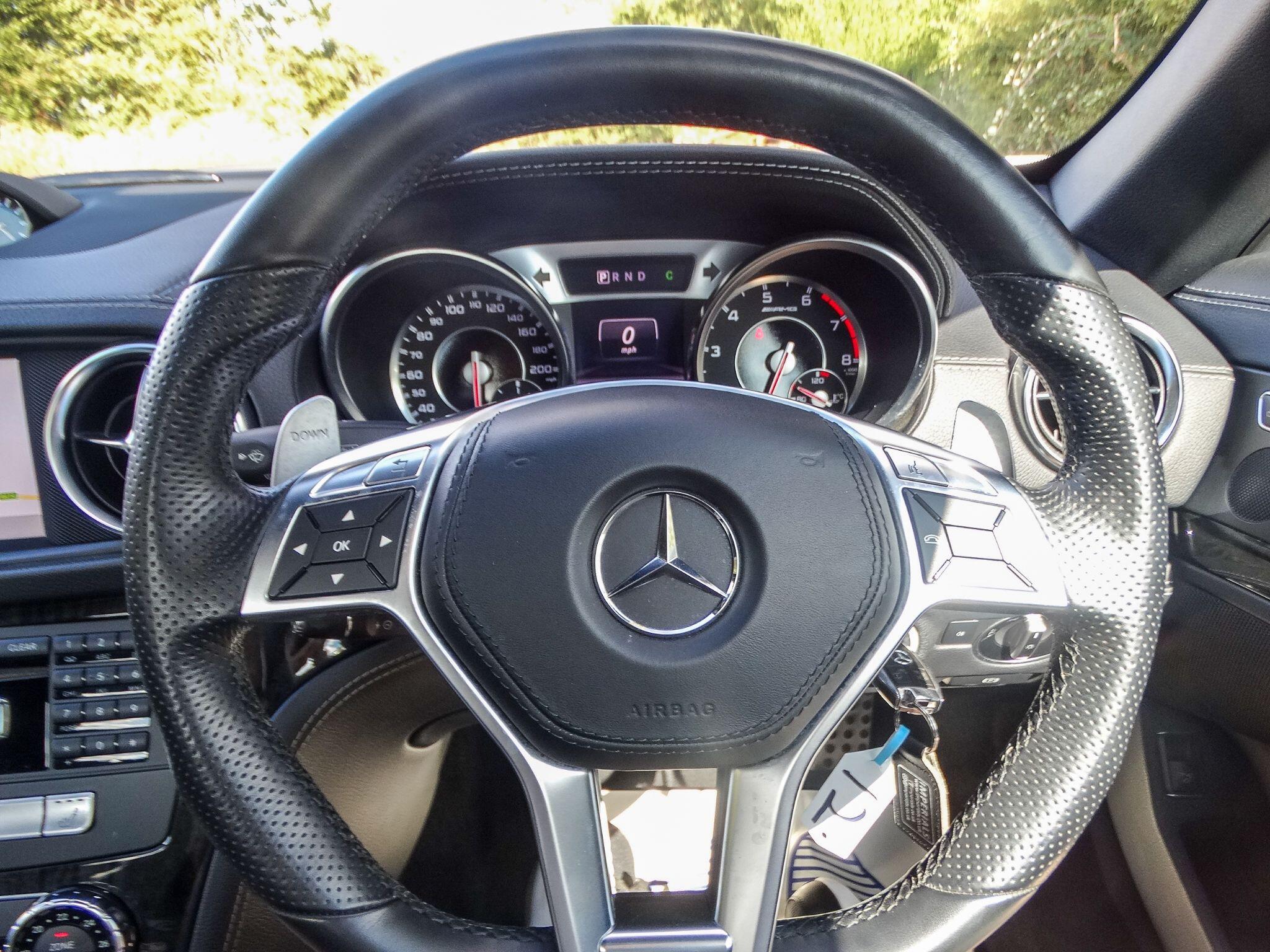 Mercedes-Benz SL view 7
