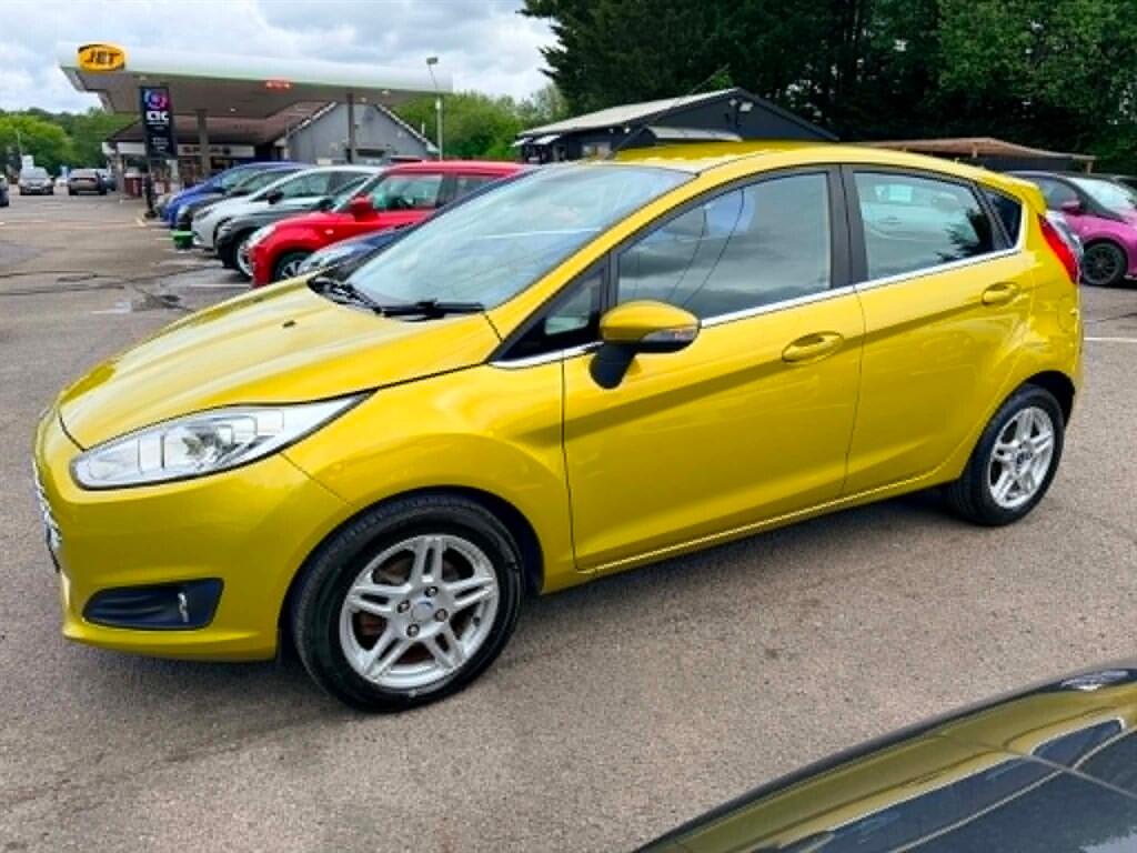 Ford Fiesta view 5