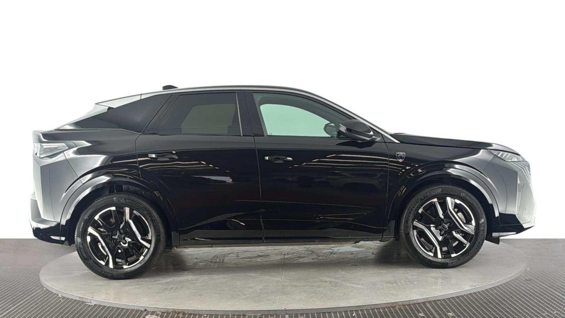 Peugeot 3008 view 3