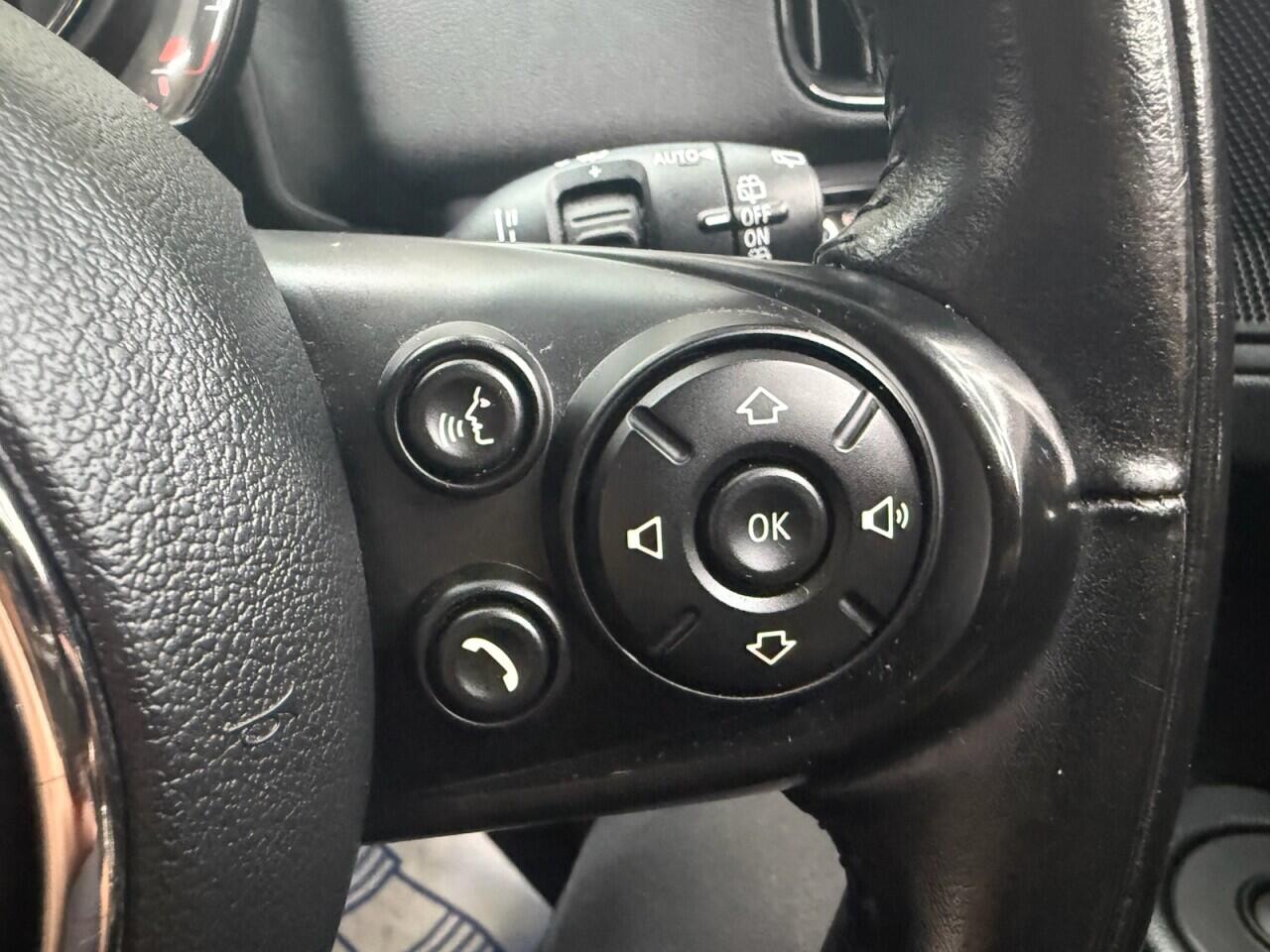 Mini Countryman view 15