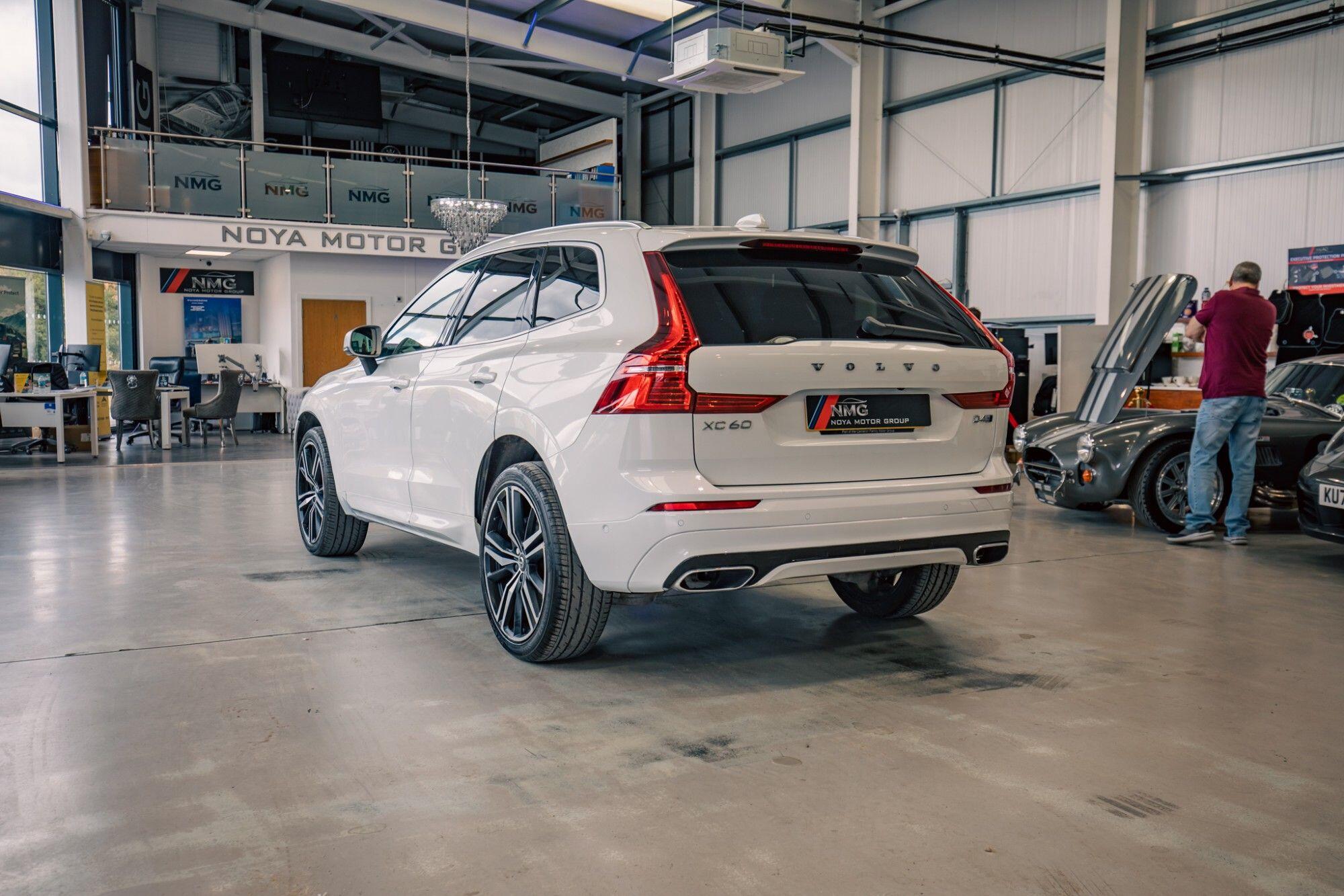 Volvo XC60 view 28
