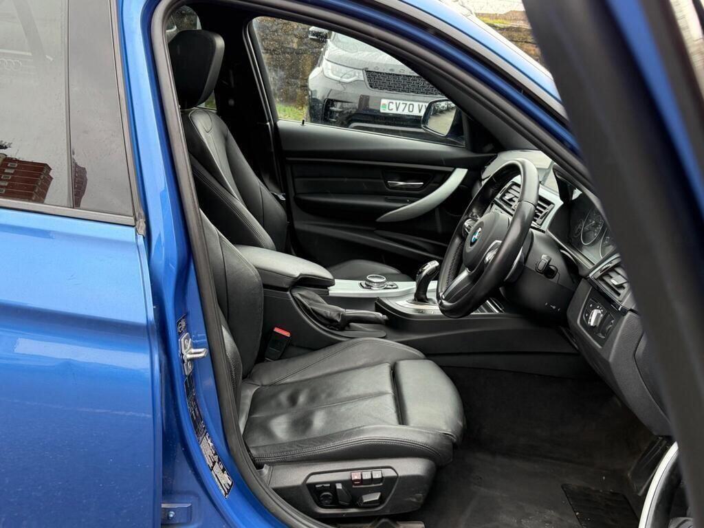 BMW 3 Series view 17