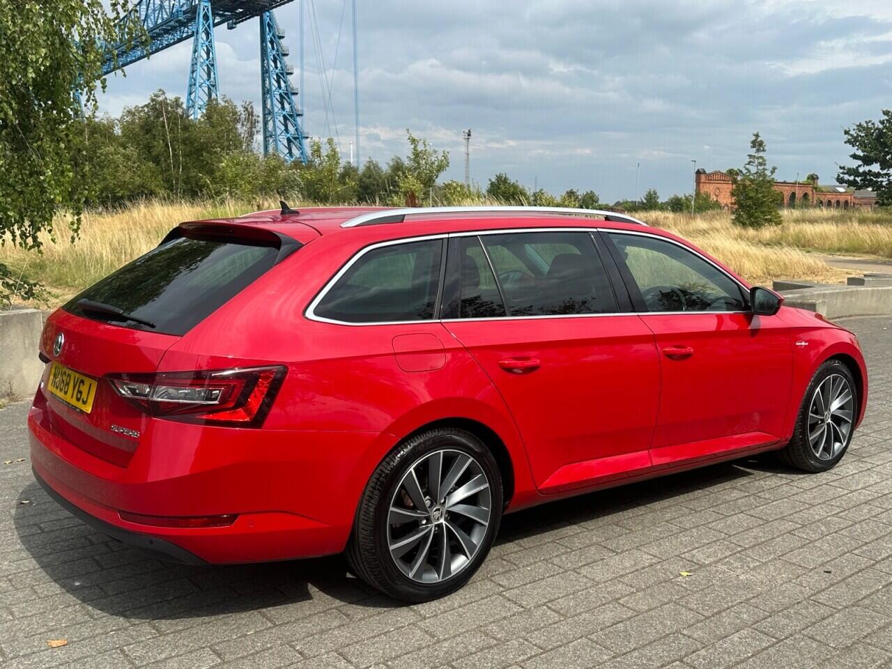 Skoda Superb view 8