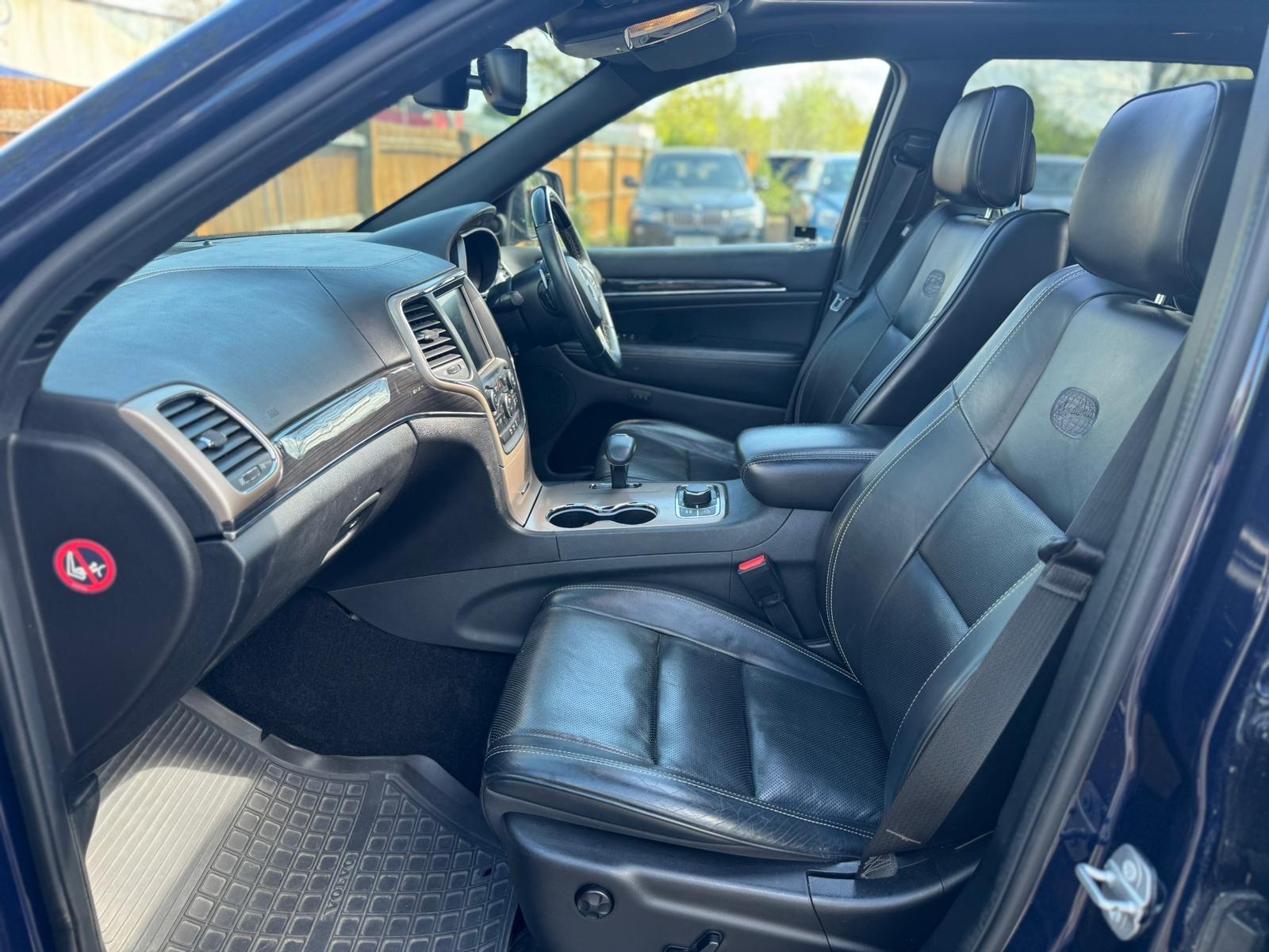 Jeep Grand Cherokee view 56
