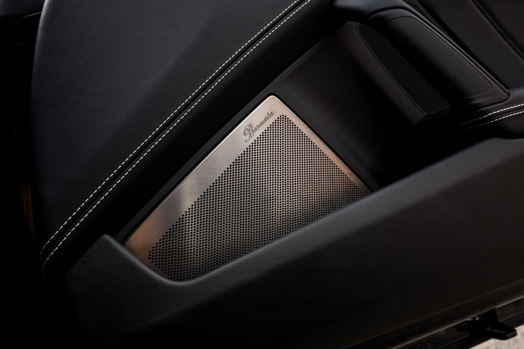 Porsche 911 view 47