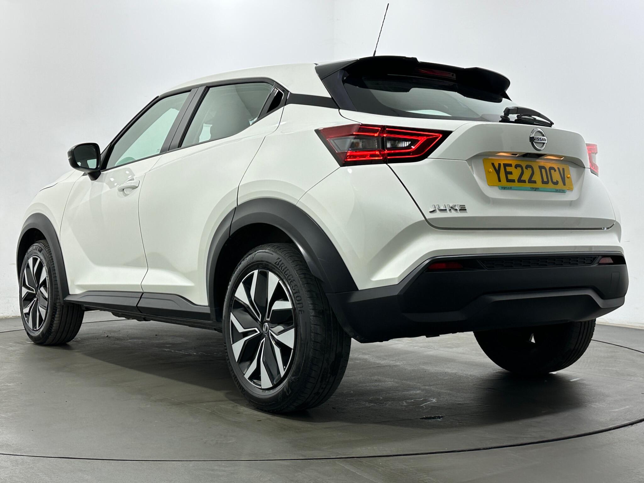 Nissan Juke view 45