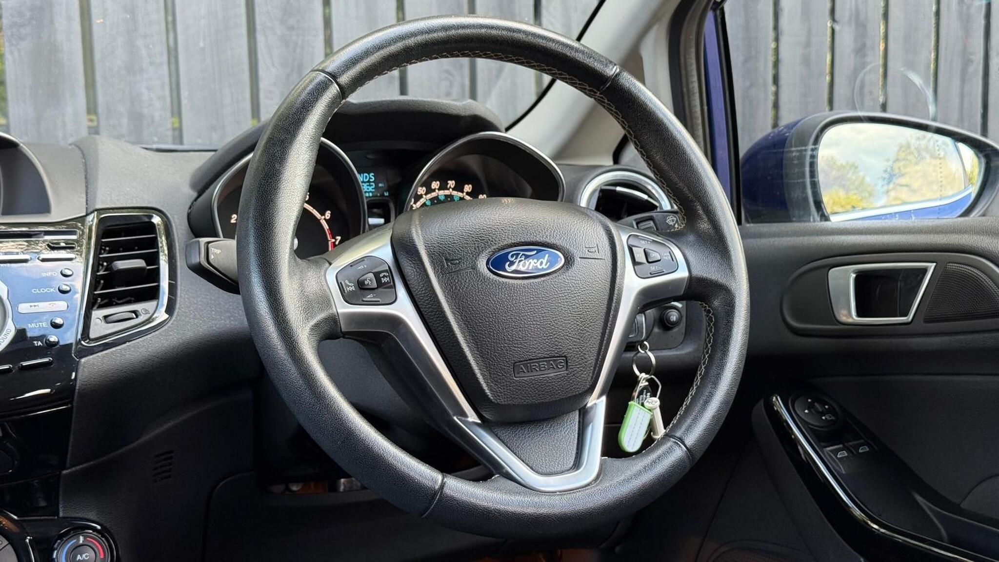 Ford Fiesta view 15