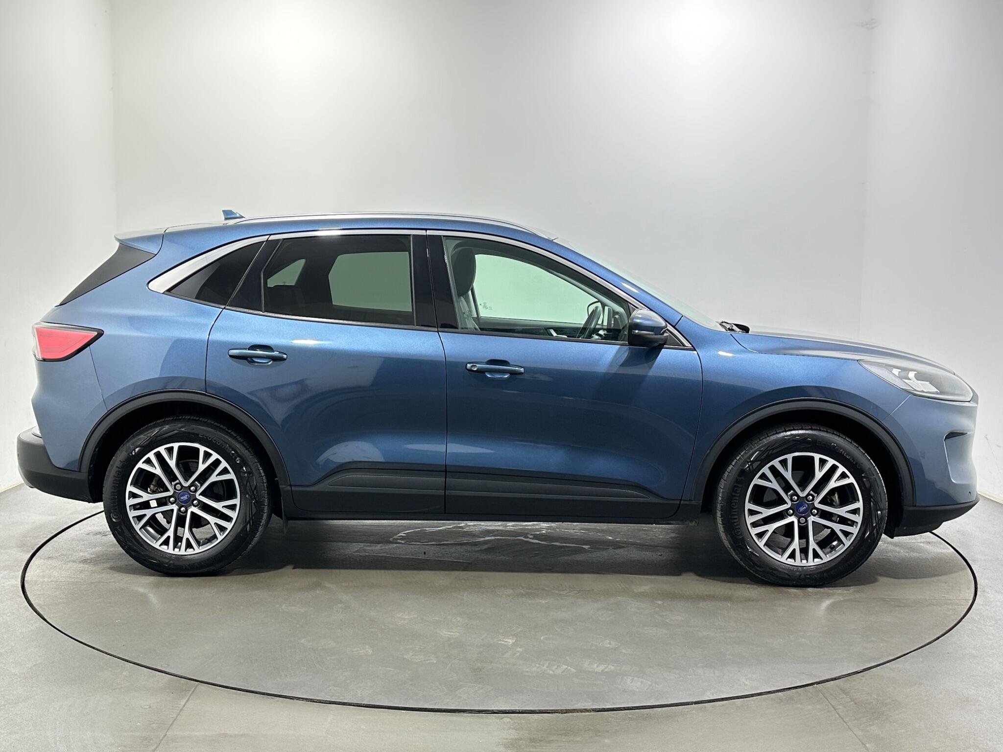 Ford Kuga view 9