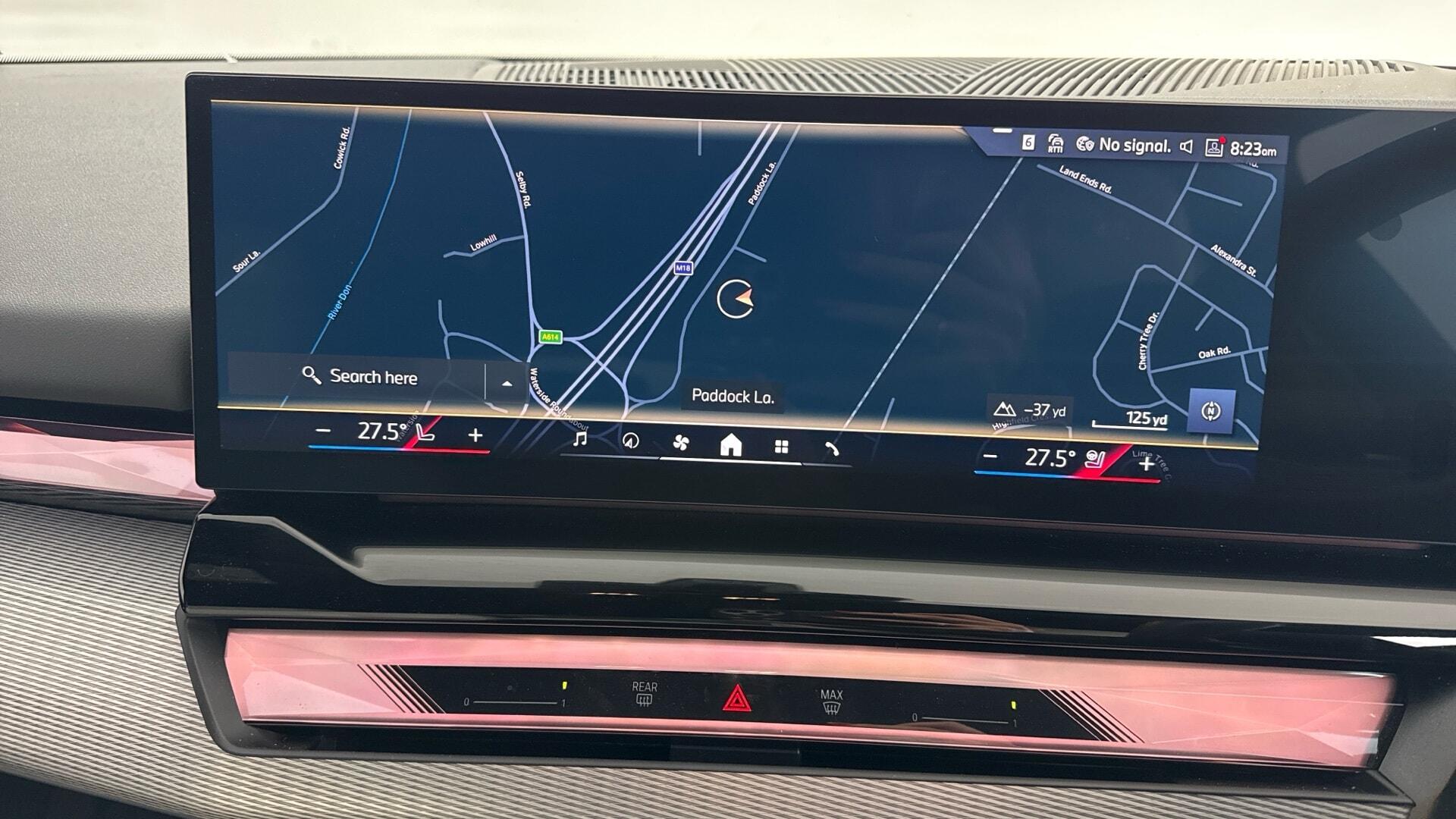 BMW 5 Series view 8