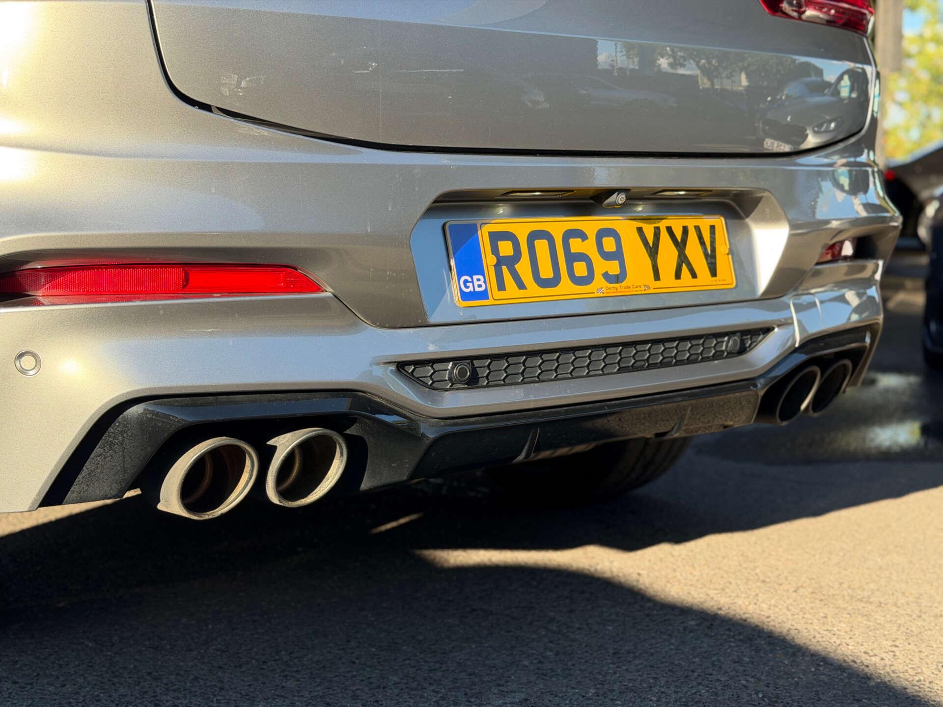 BMW X4 M view 17