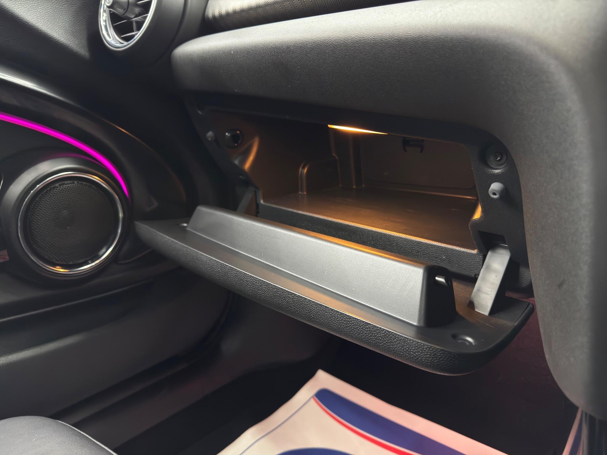 MINI Hatch view 38