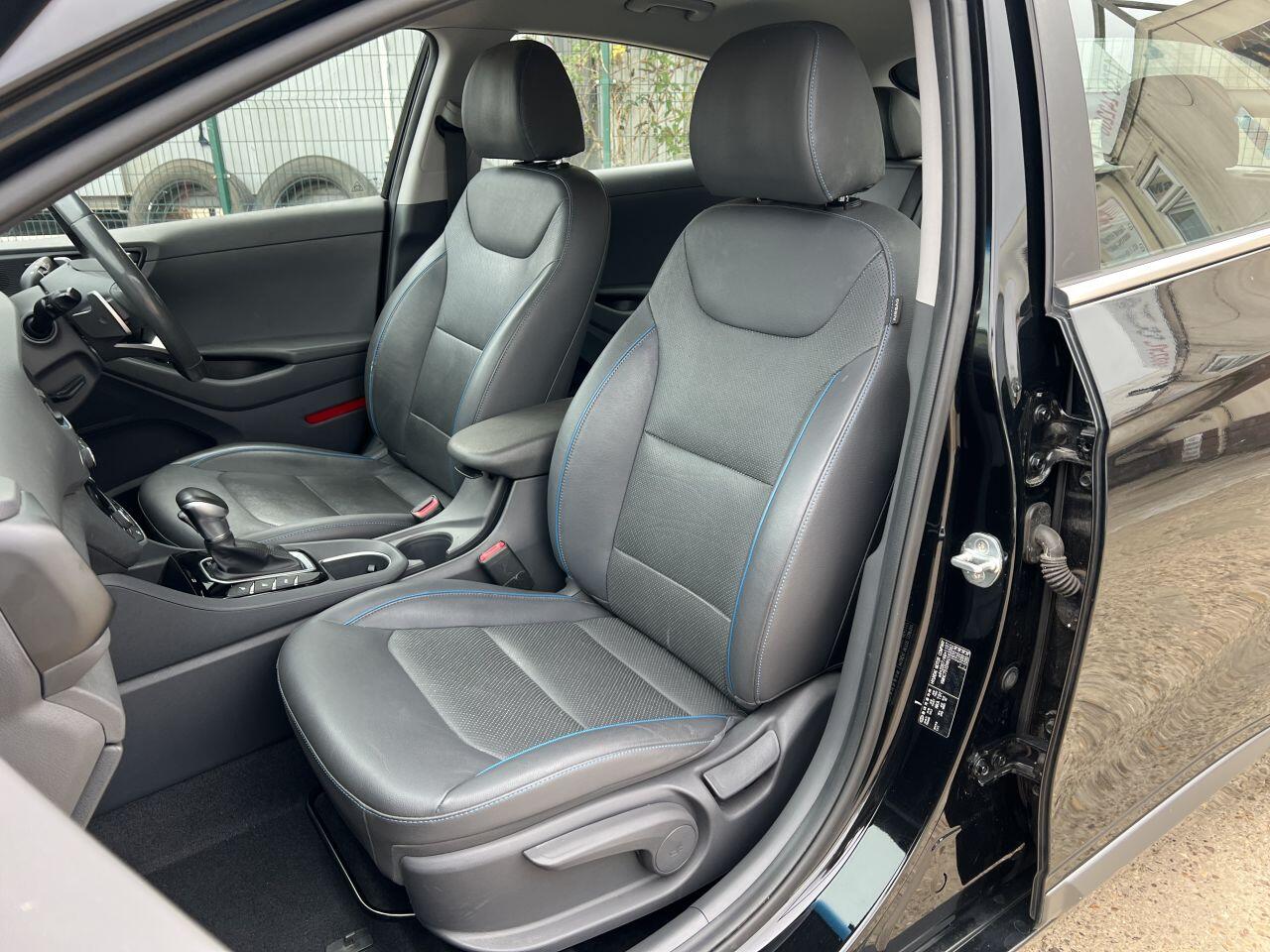 Hyundai Ioniq view 26