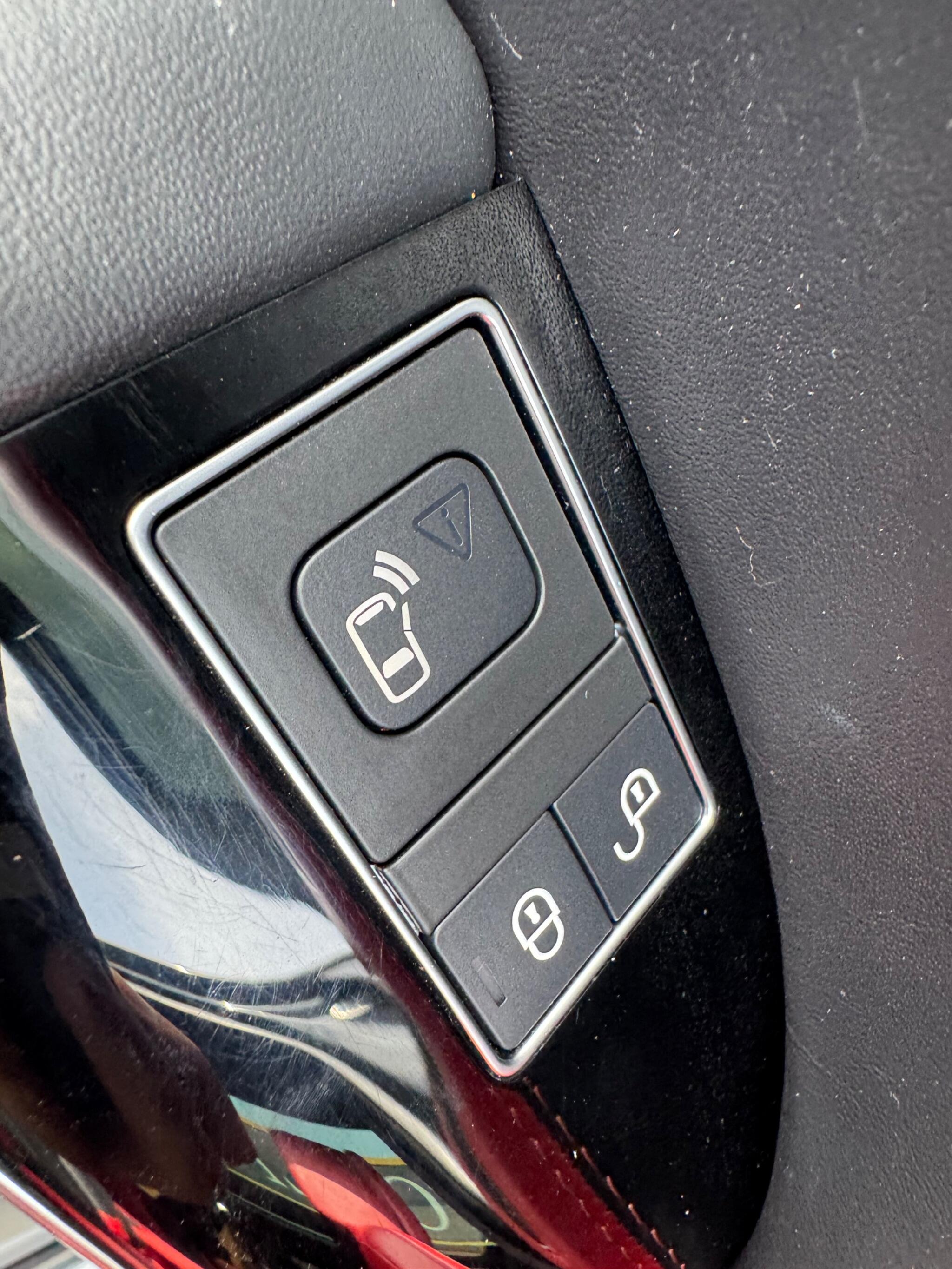 Land Rover Range Rover Sport view 14