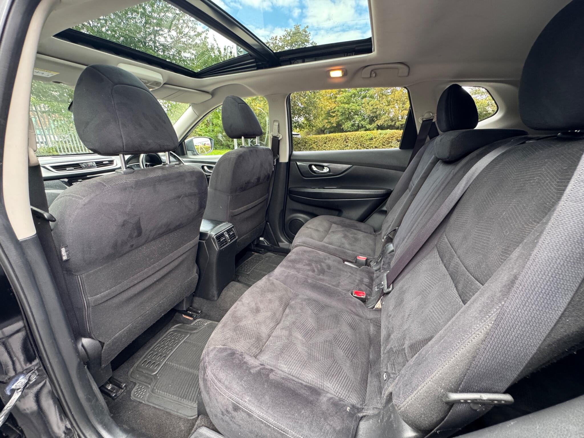Nissan X-Trail view 52