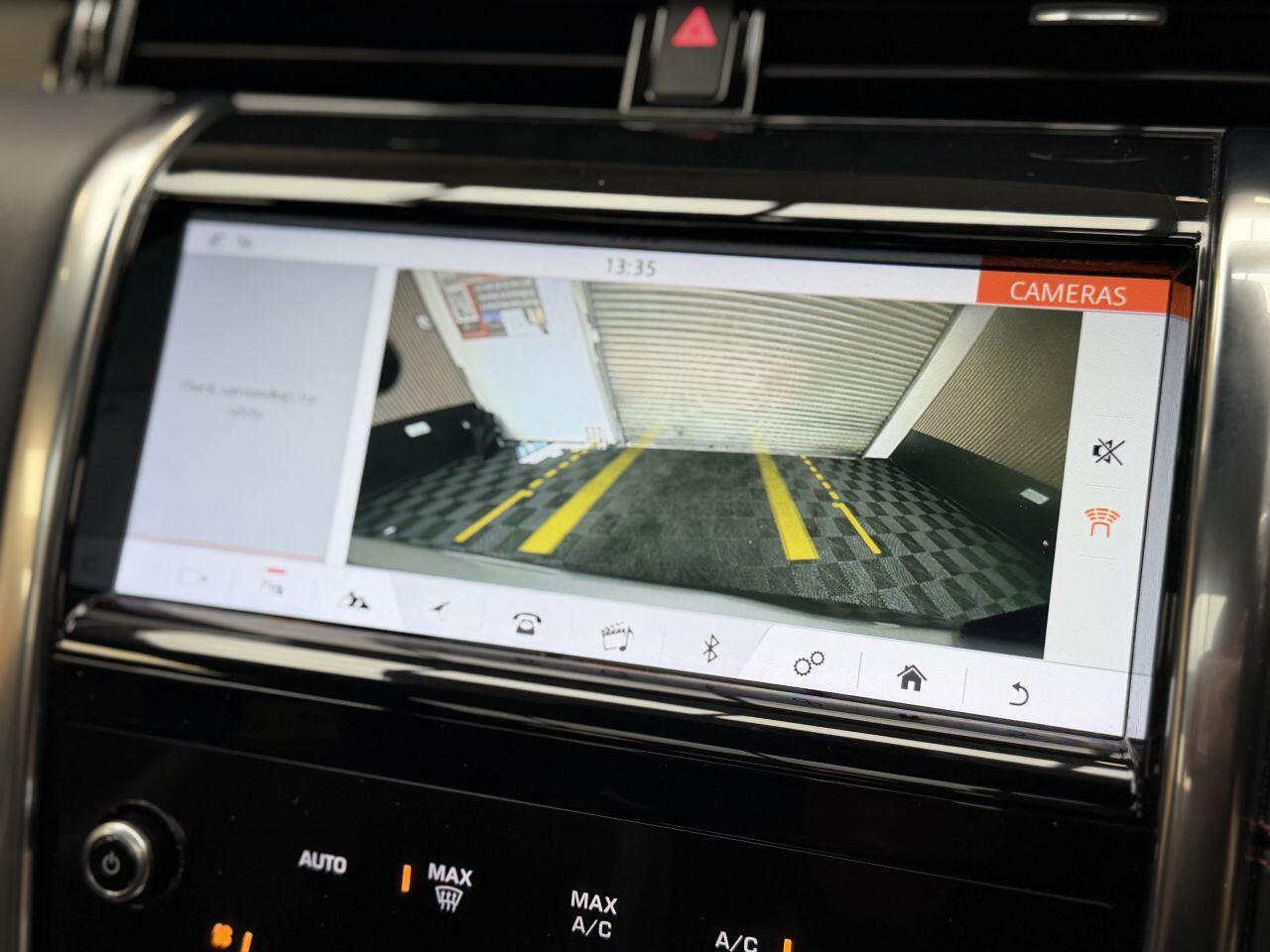 Land Rover Discovery Sport view 59