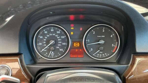BMW 3 Series view 13