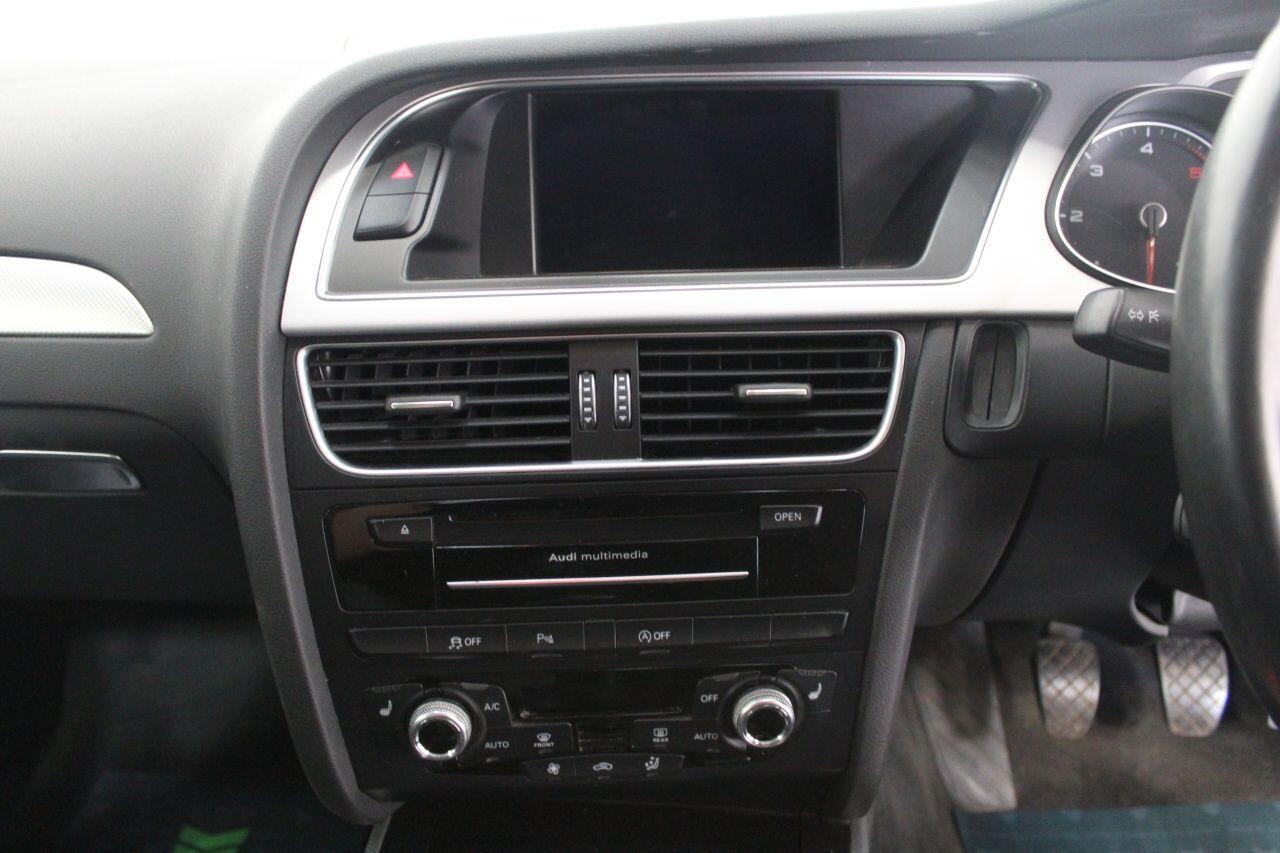 Audi A4 view 32