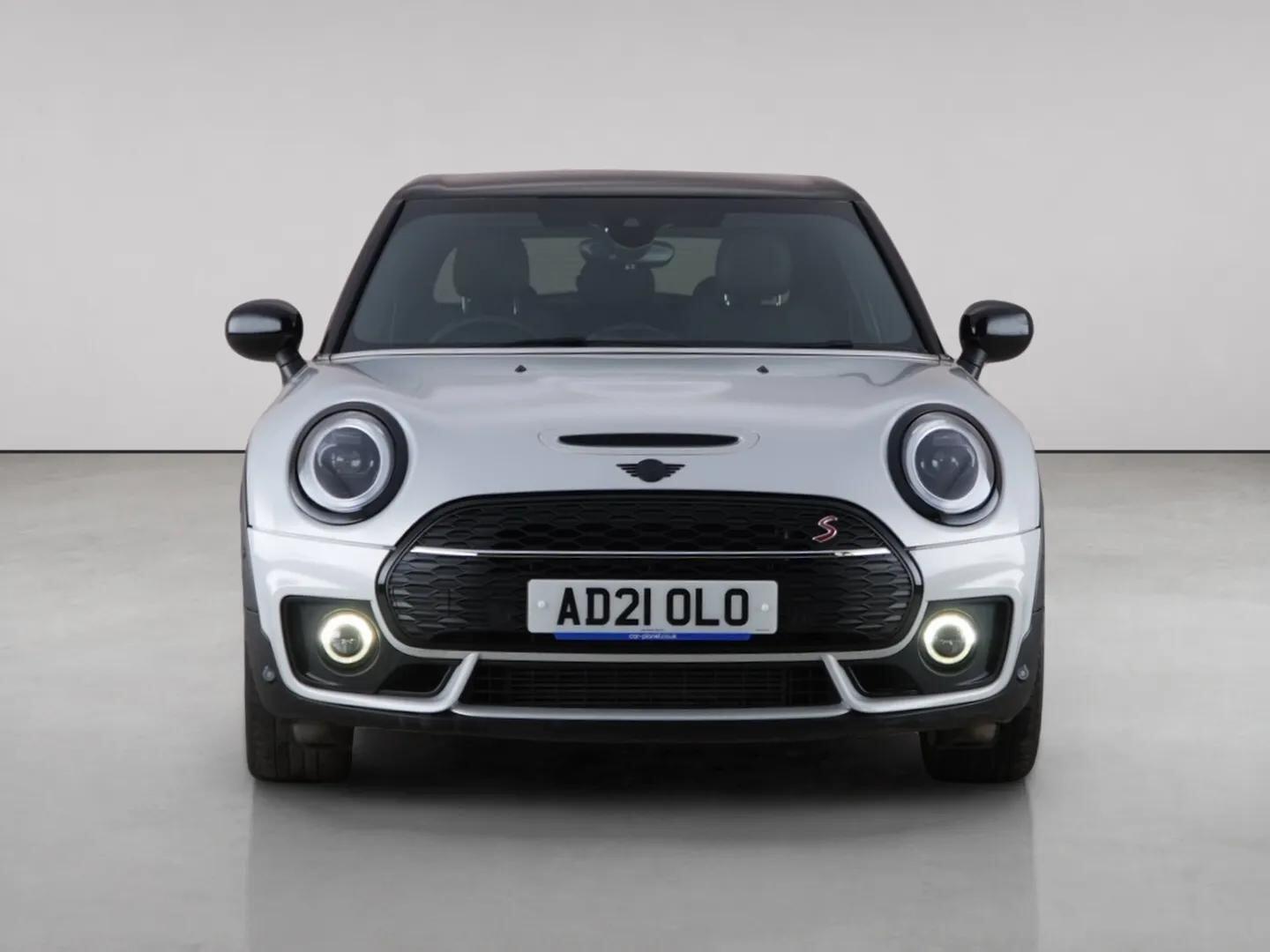 Mini Clubman view 5