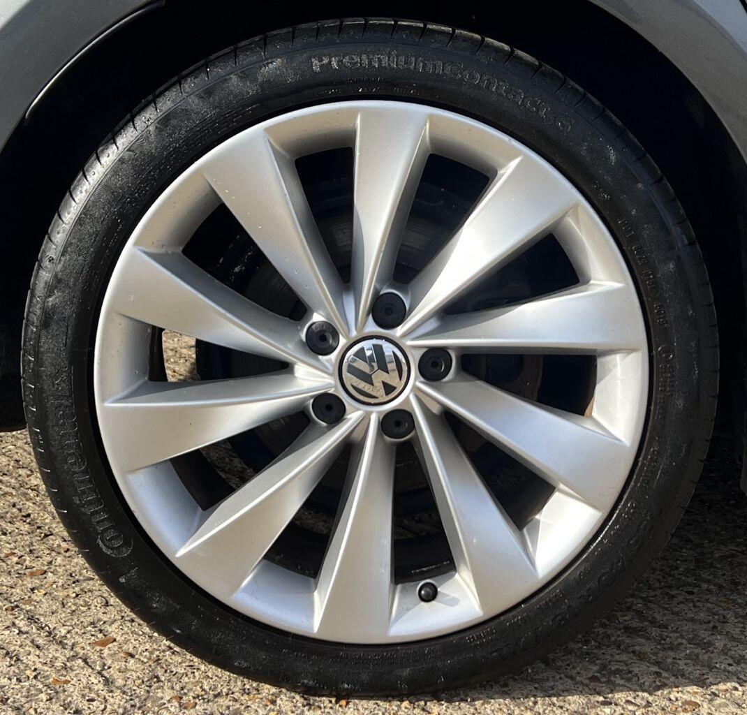 Volkswagen CC view 12