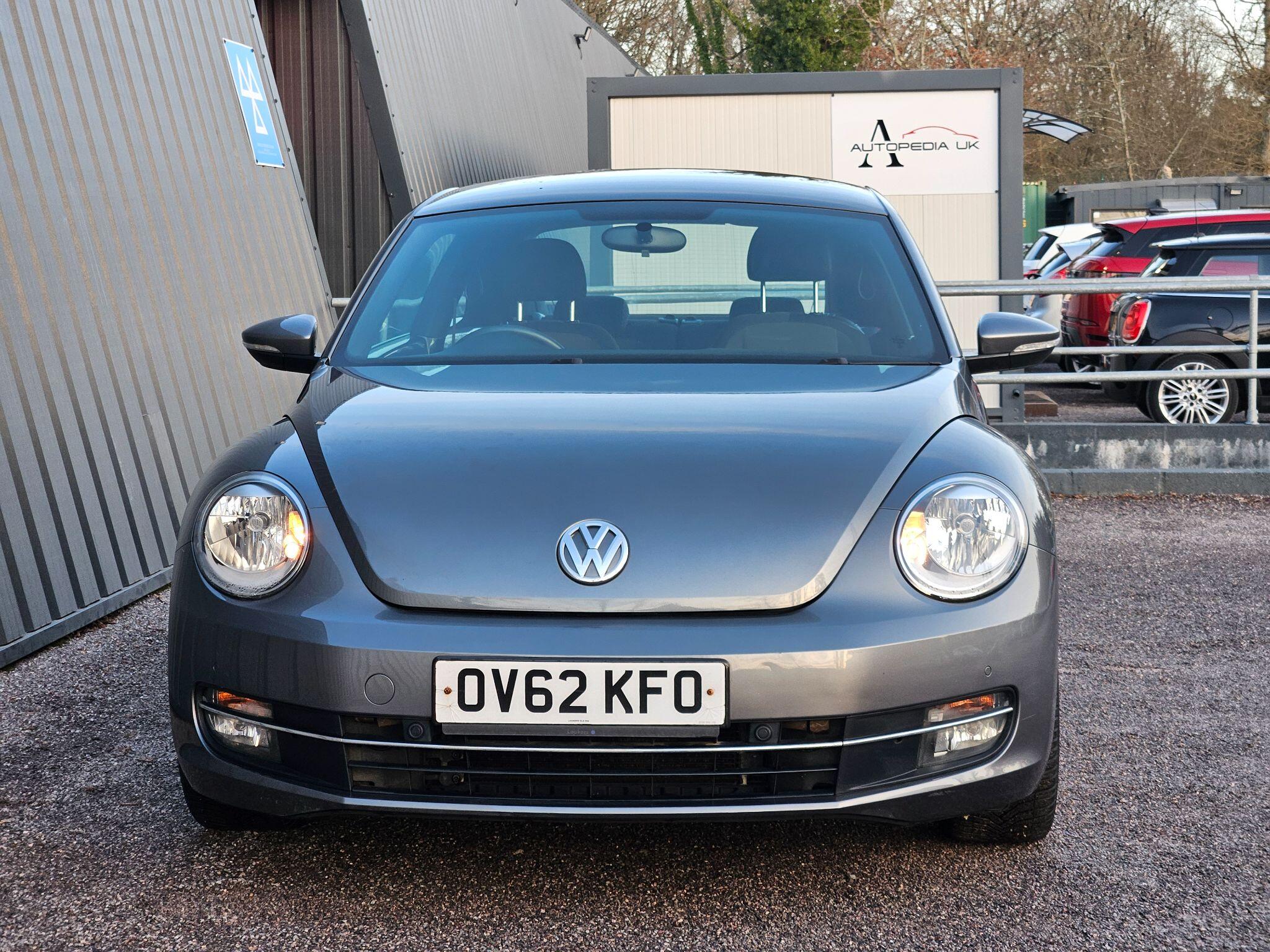 2012 Volkswagen Beetle image 13