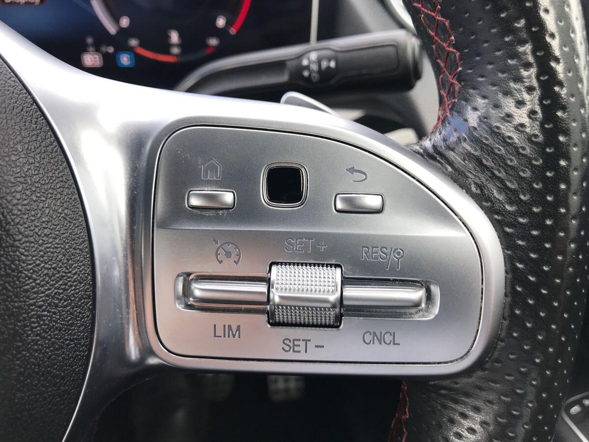 Mercedes-Benz B-Class view 19