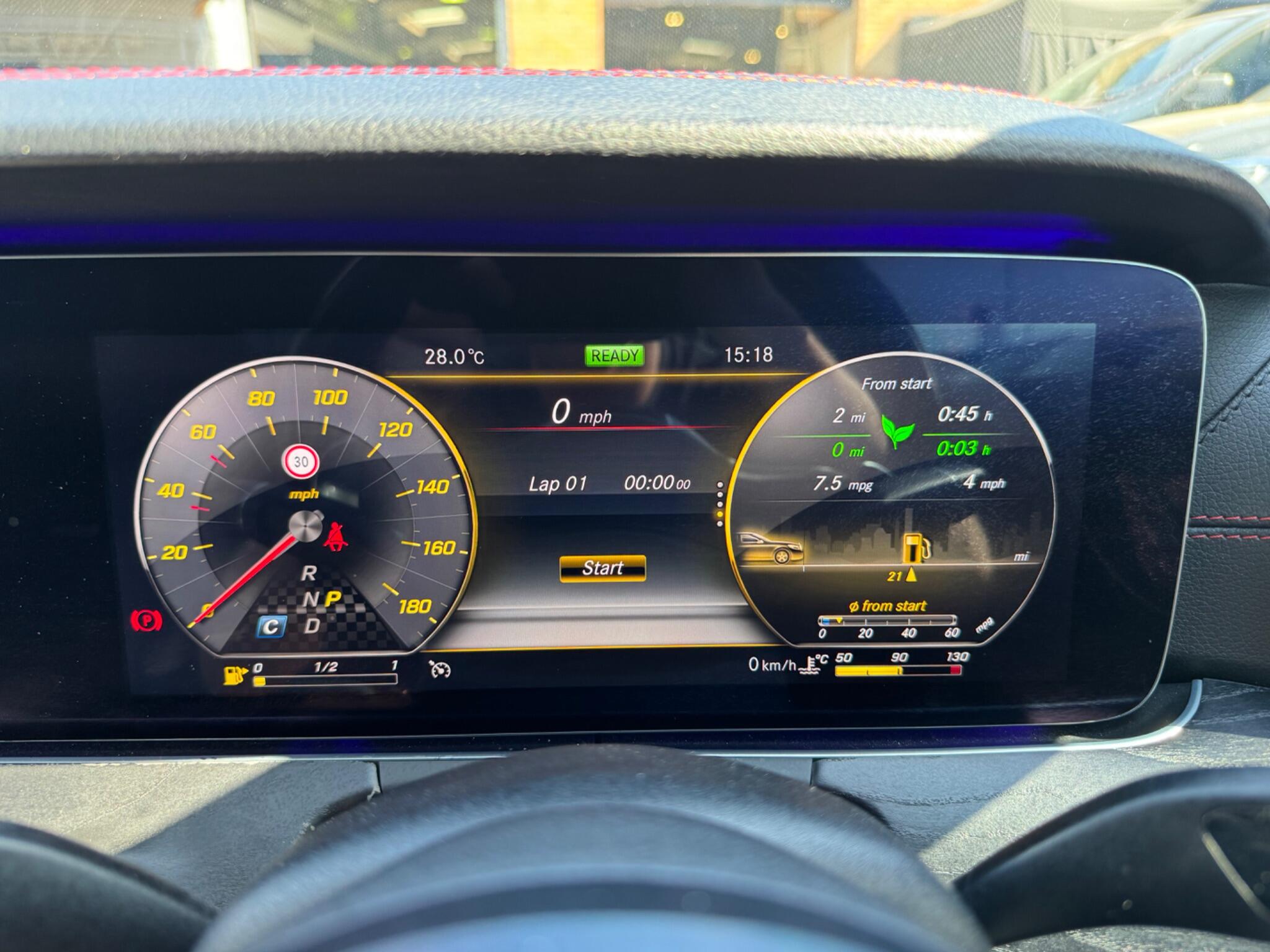 Mercedes-Benz E Class view 27