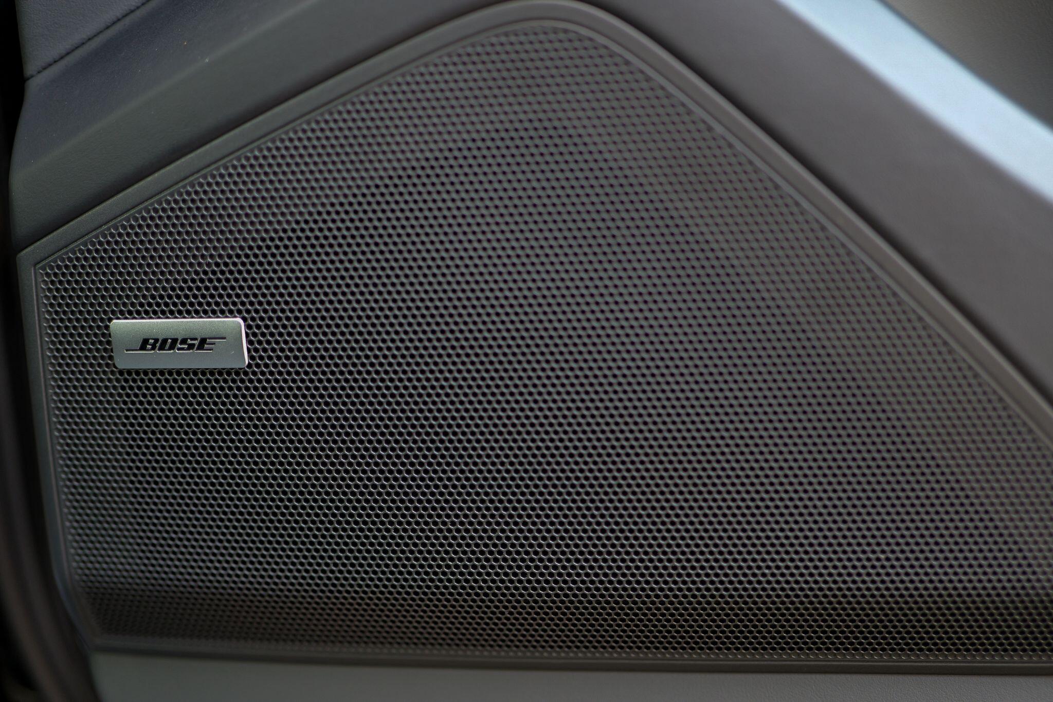 Porsche Cayenne view 33