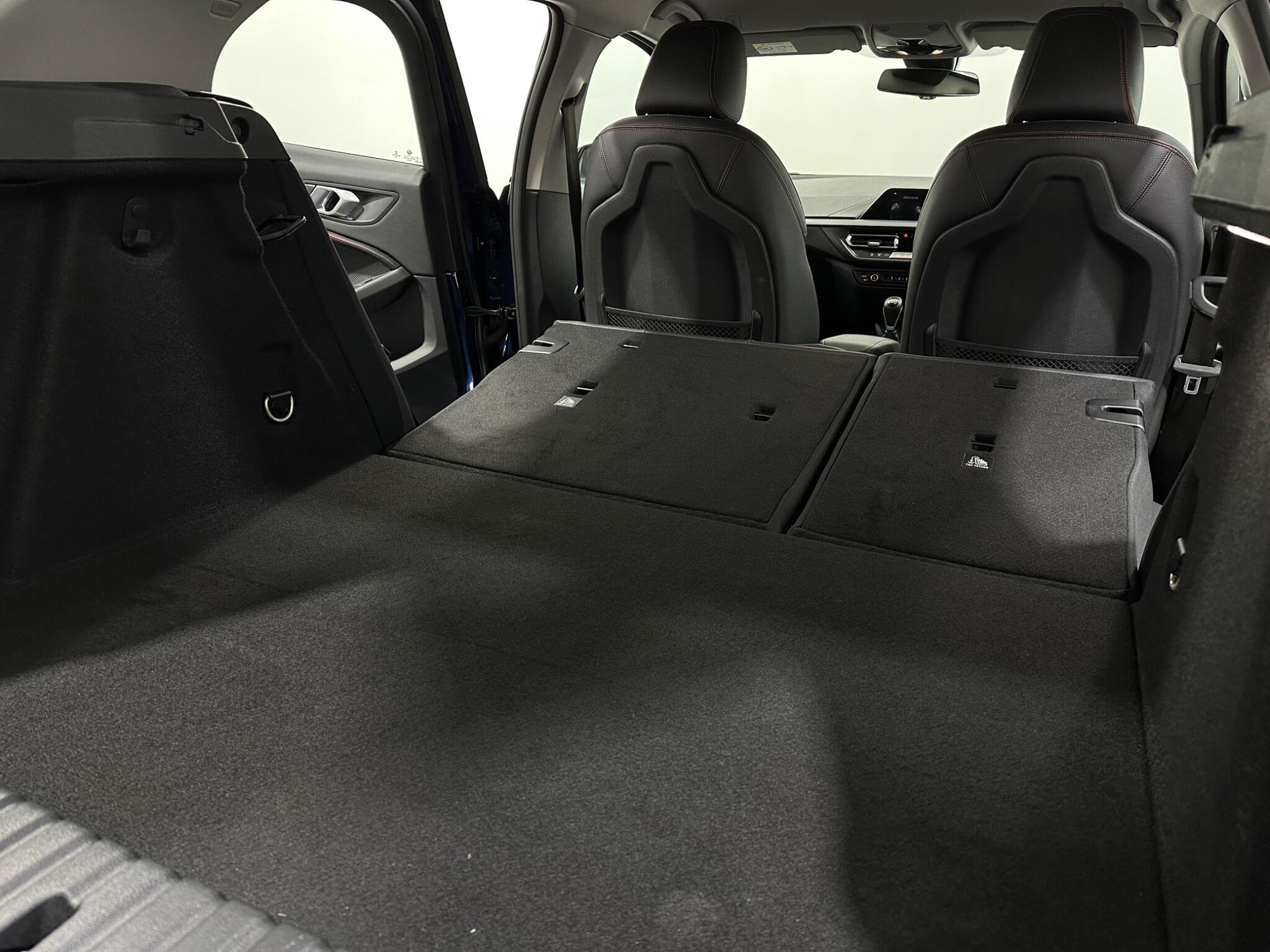 BMW 1 Series view 46