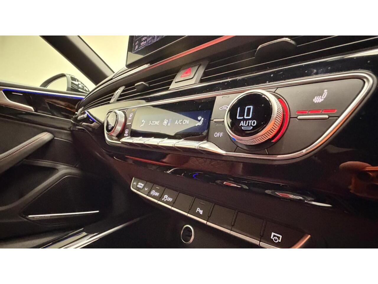 Audi S5 view 23