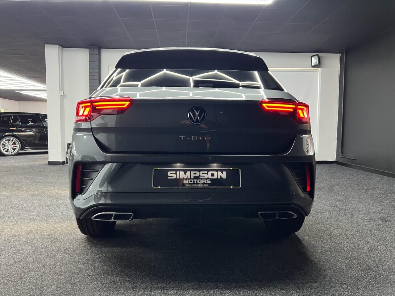 Volkswagen T-Roc view 10